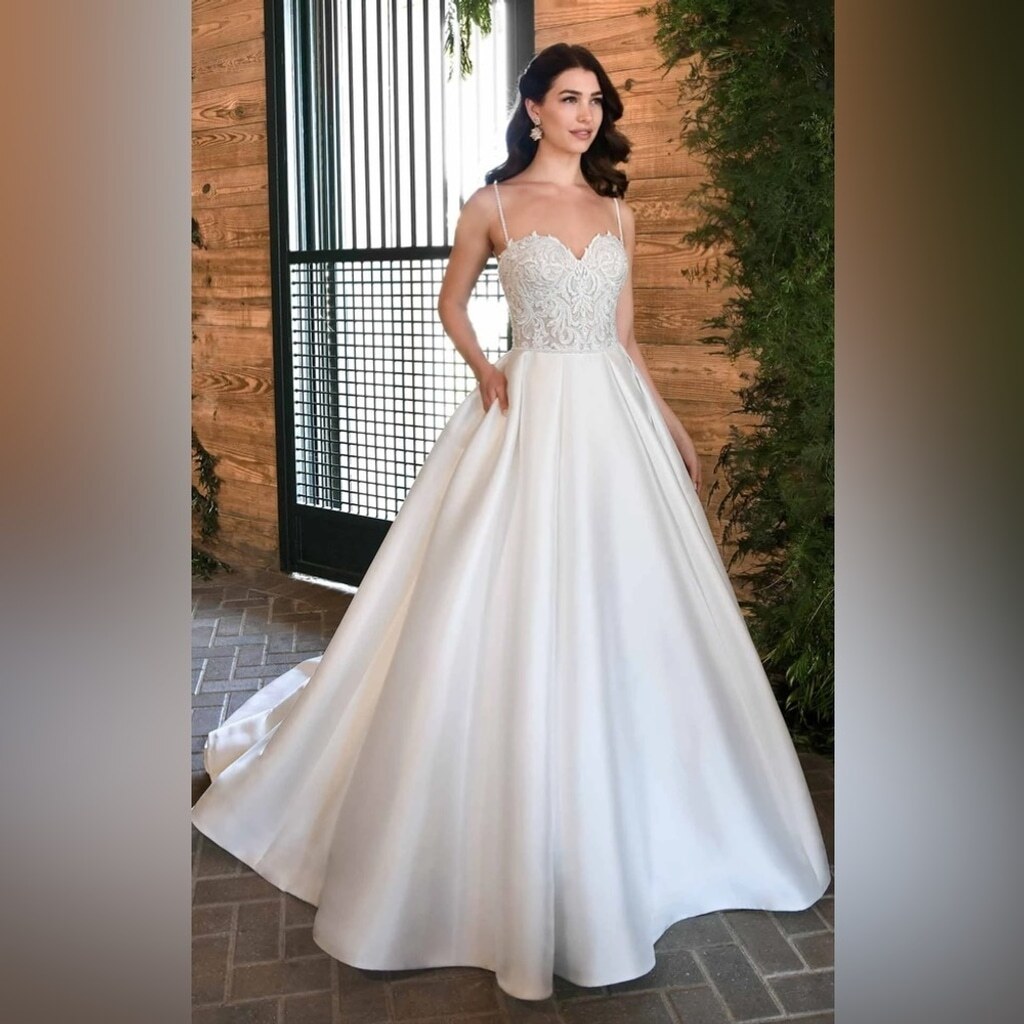 Essense of Australia Size 14 Off White Elegant Ballgown Romantic Wedding Dress