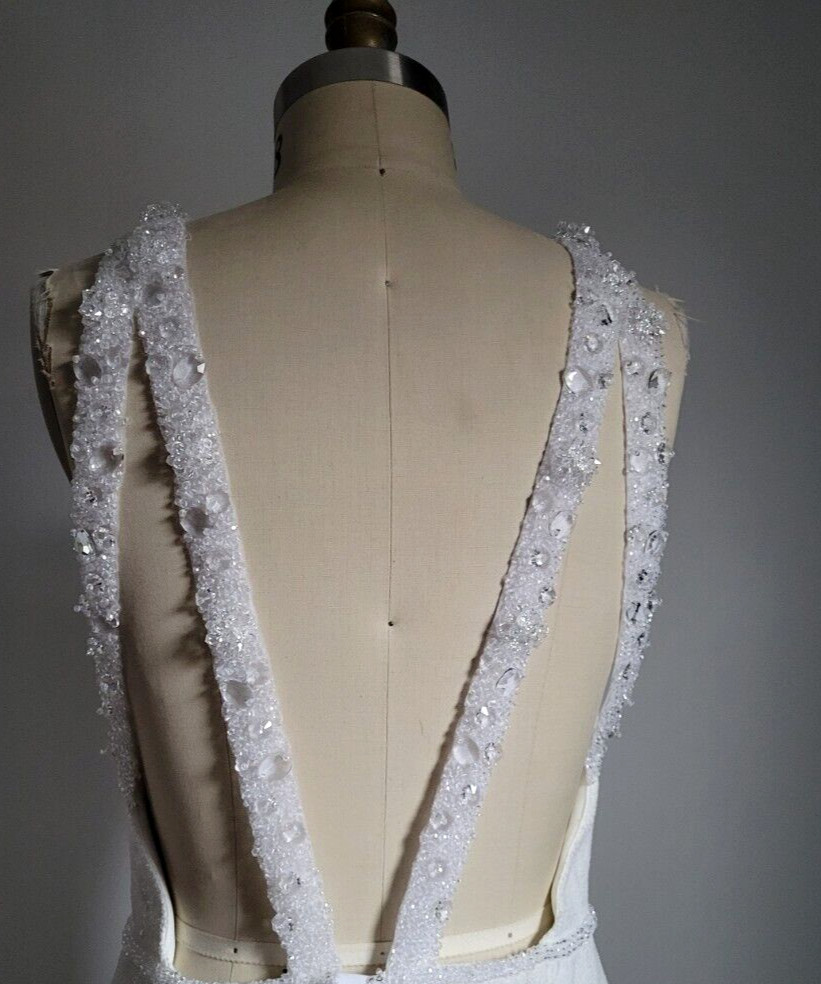ELEGANT VIKTOR & ROLF DIAMOND WHITE SEQUIN WEDDING GOWN W/ CRYSTAL DETAILS