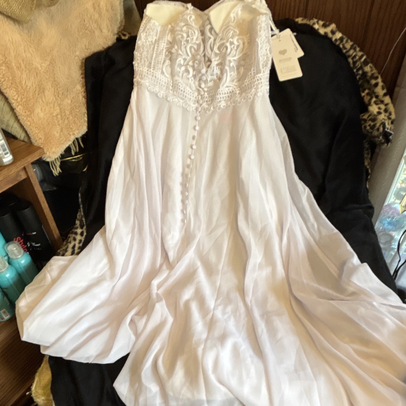 JJ’s House White Lace Sleeveless Sweetheart A-Line Full-Length Wedding Dress