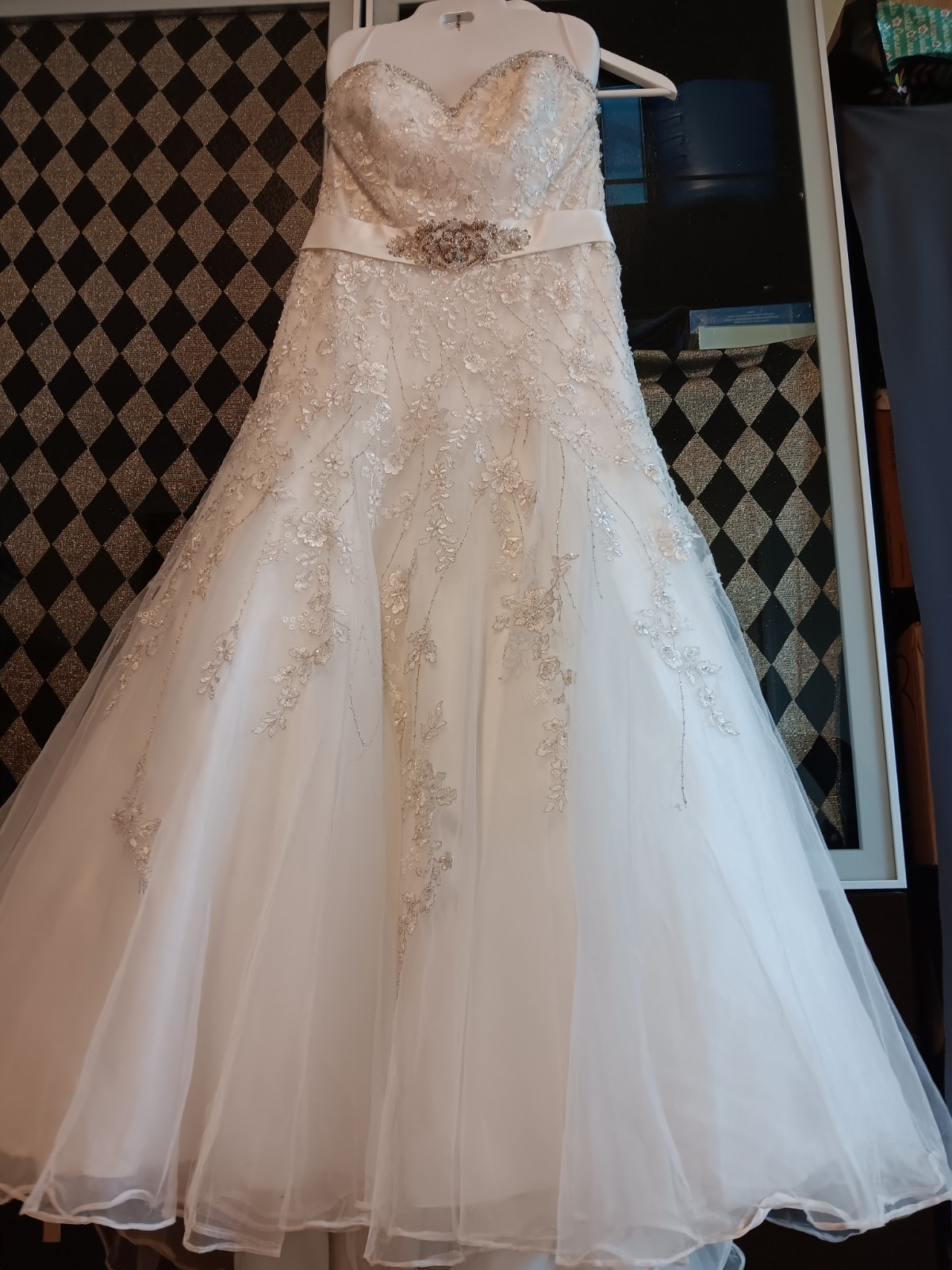Mori Lee Wedding dress Embroided size 12 Pearl