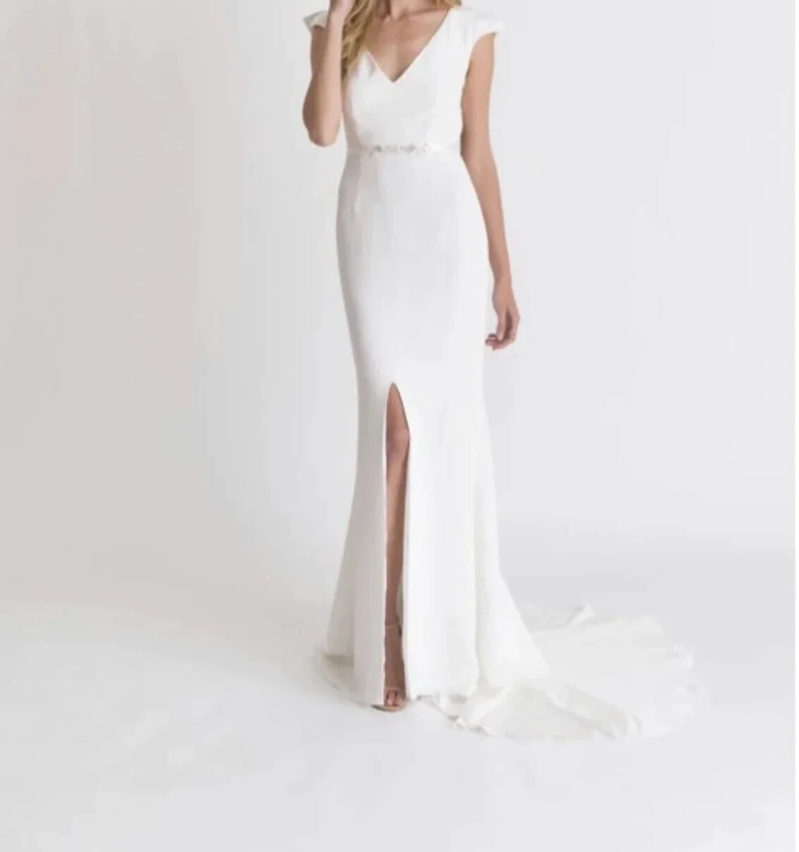 Alexandra Grecco Nova Wedding Dress Gown 6 Ivory Silk Crepe Slit Keyhole Modern