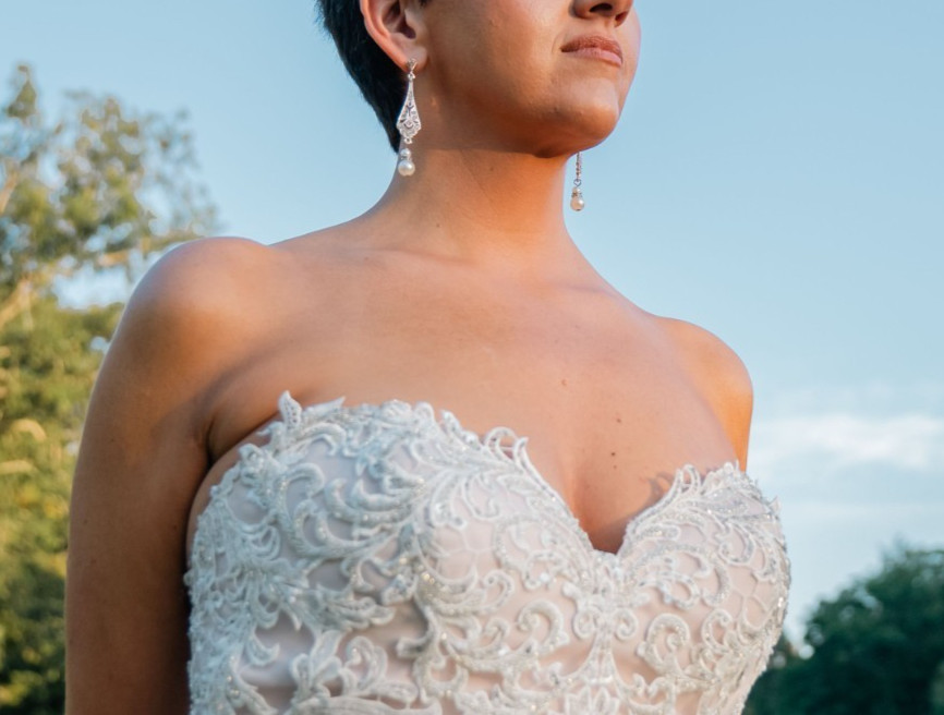 Essence of Australia Ivory Wedding Dress Gown size 8/10