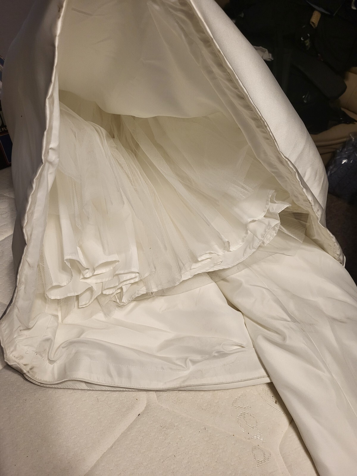 Casablanca Bridal Wedding Dress Size 4 Ivory Satin Strapless With Train