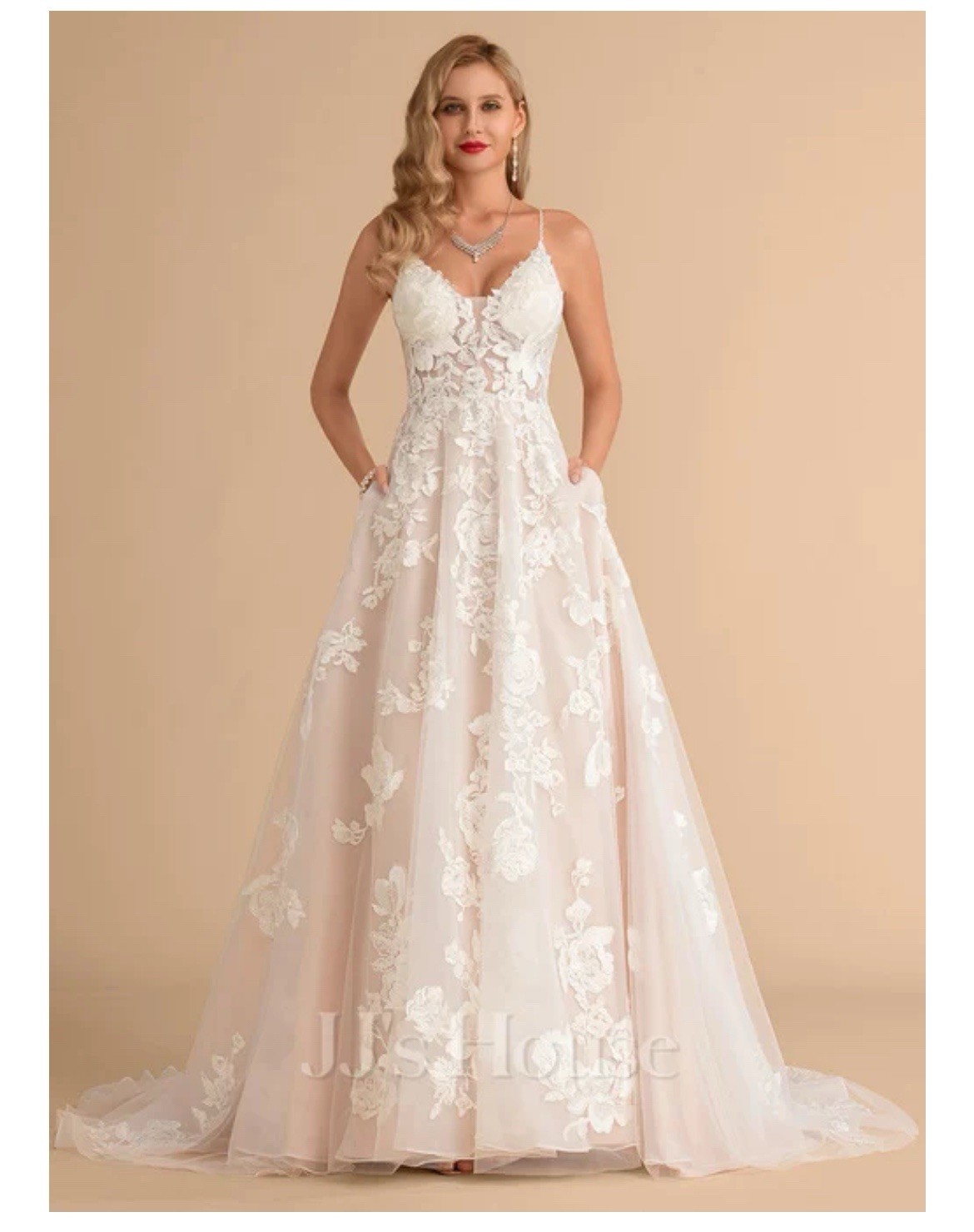 Ball-Gown/Princess V-Neck Court Train Lace Tulle Wedding Dress Beading Sequins