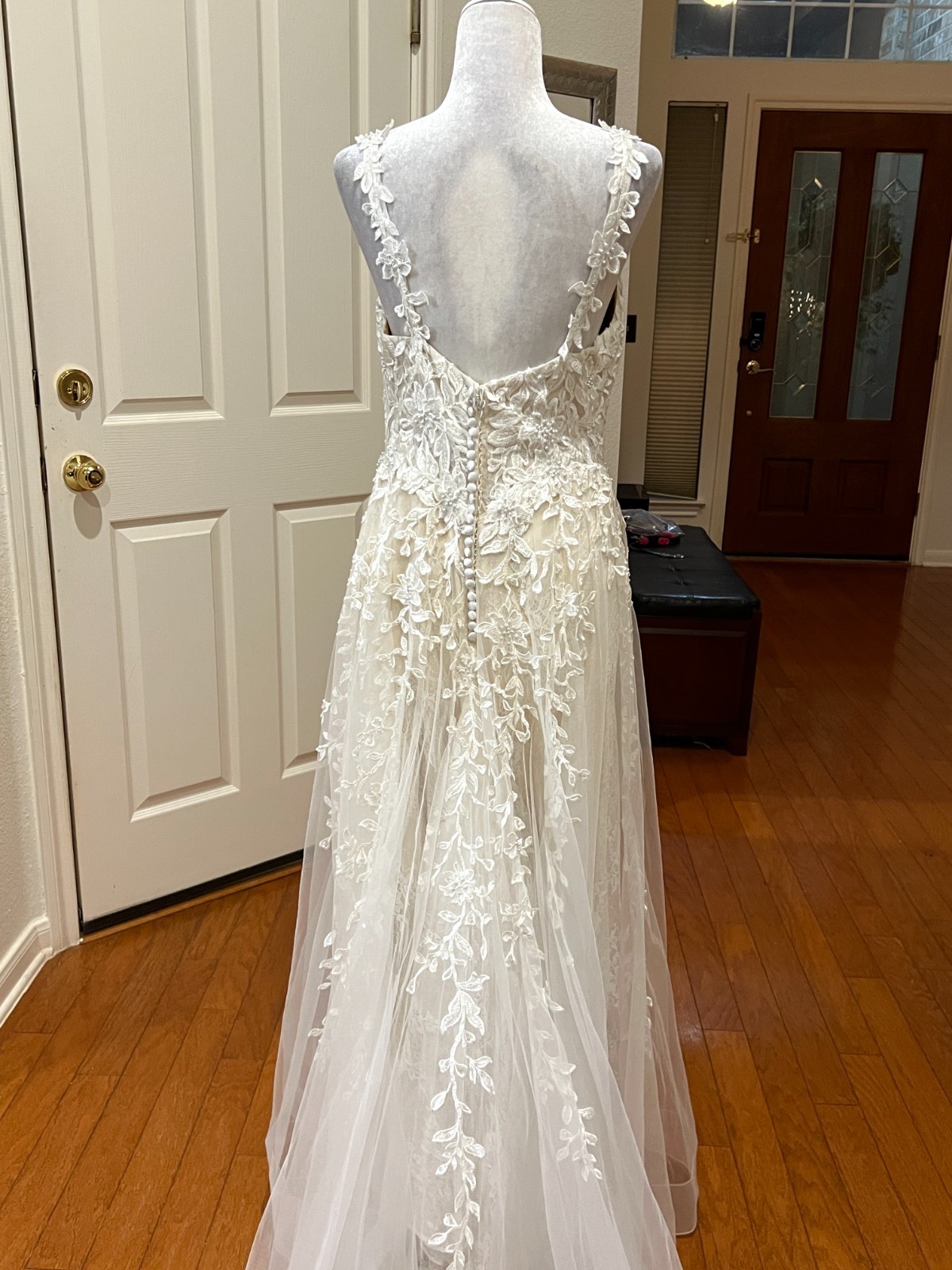 Morilee Wedding Dress Size 10 Ivory Lace Appliqué Beaded Low Back Boho Bridal