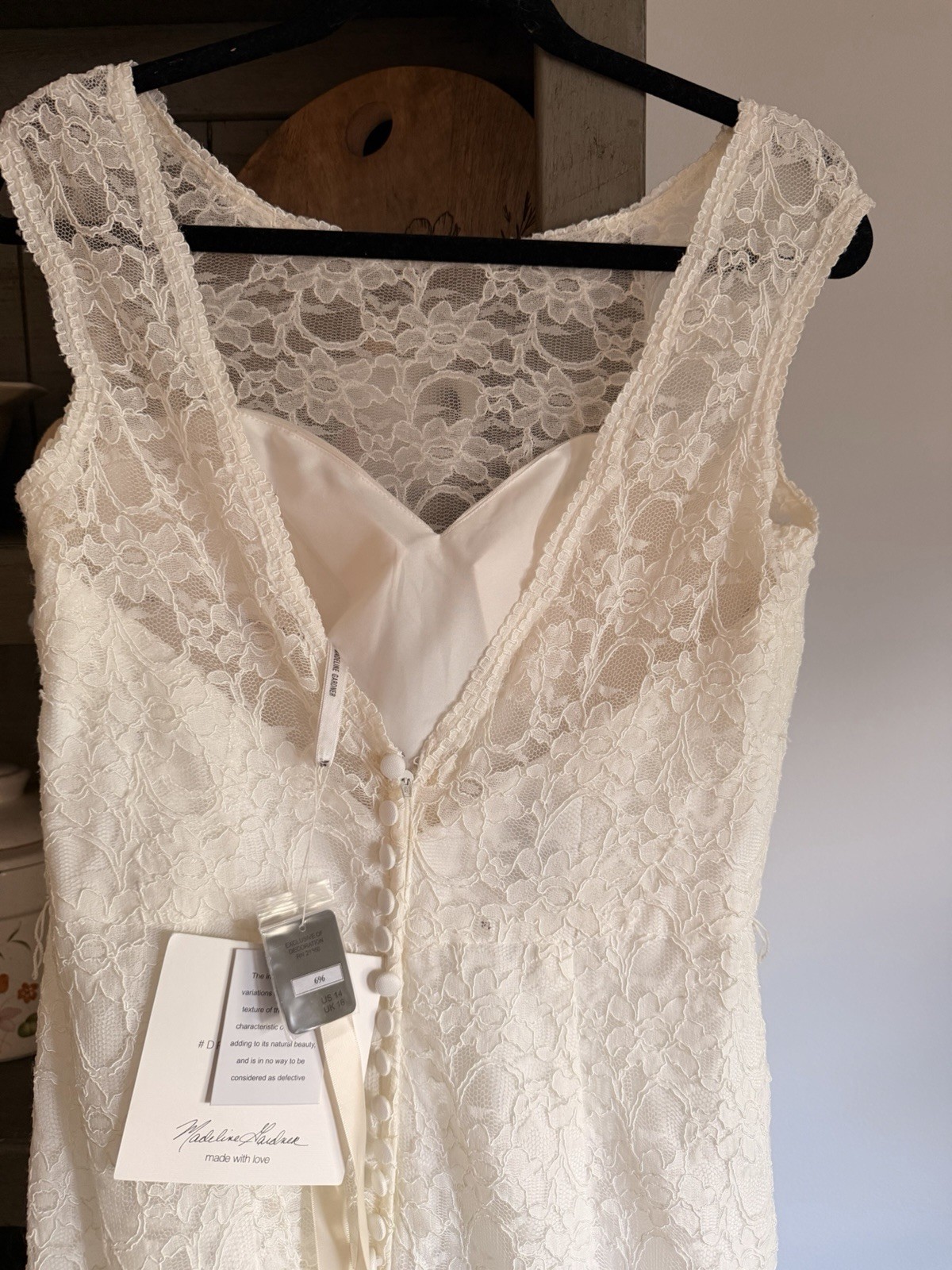 Morilee Ivory Lace Sleeveless V-Neck Full-Length Wedding Dress Size 14