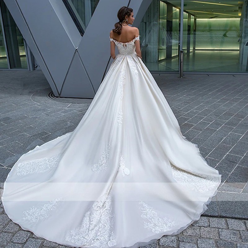 Off Shoulder Princess WeddingDress Appliques Sleeveless Beaded A-Line Bride Gown