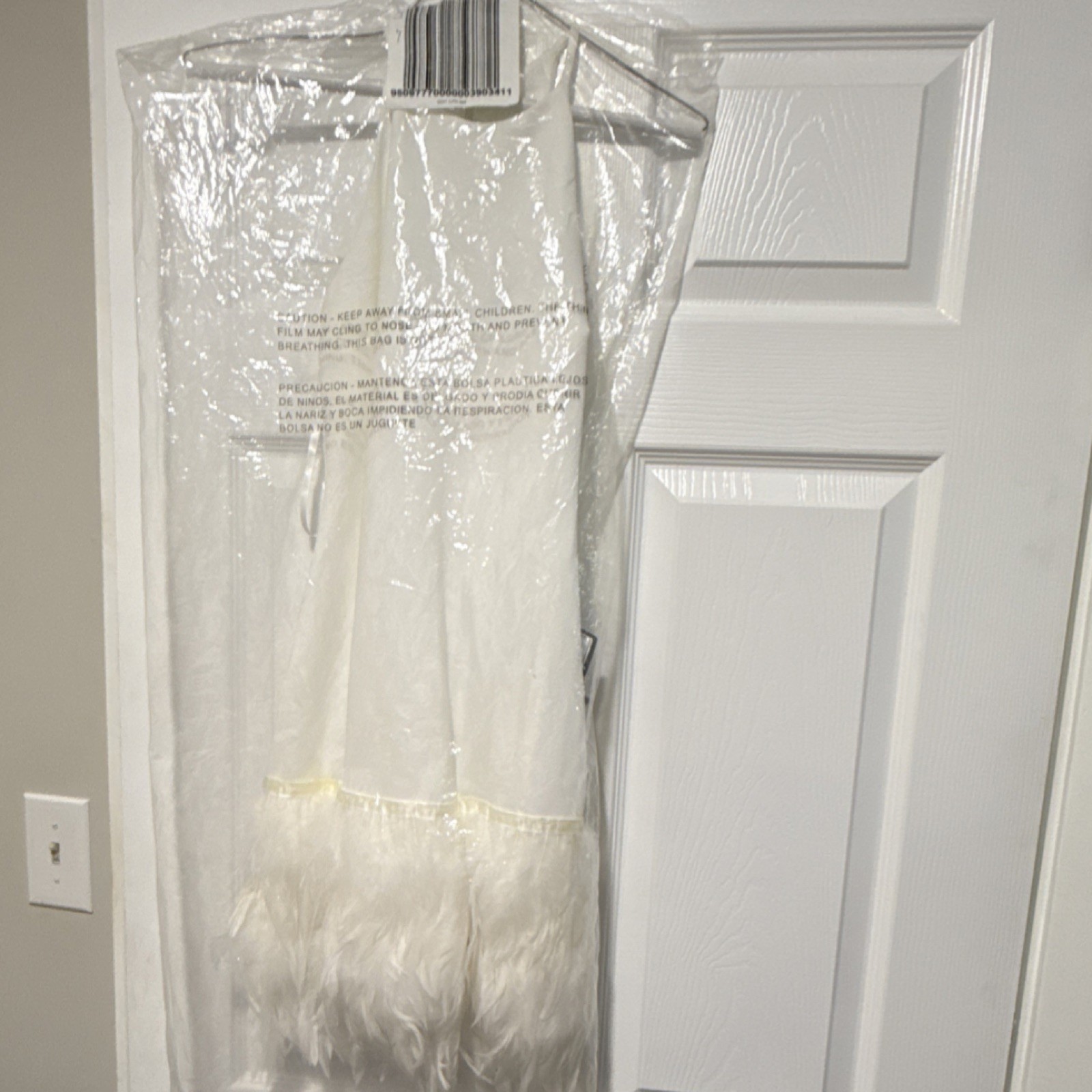 Macy’s Off White Feather Halter Neck Sleeveless Full-Length Wedding Dress 1/2