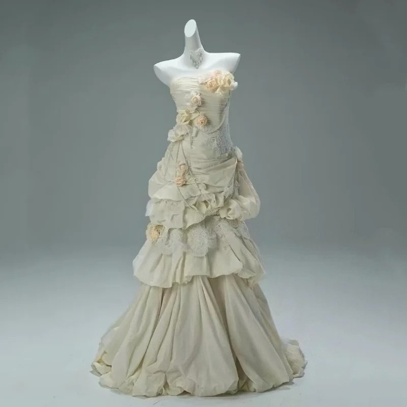Vintage Mermaid Wedding Dresses 3D Floral Strapless Layered Lace Victorian Gowns