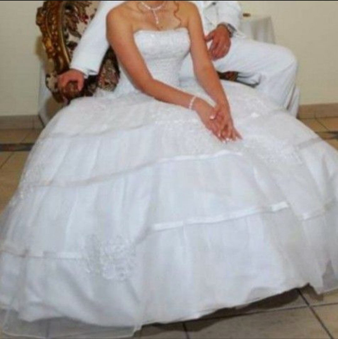 David’s Bridal White Wedding dress/ Ball Gown/ Duchess/ Reconditioned Certified