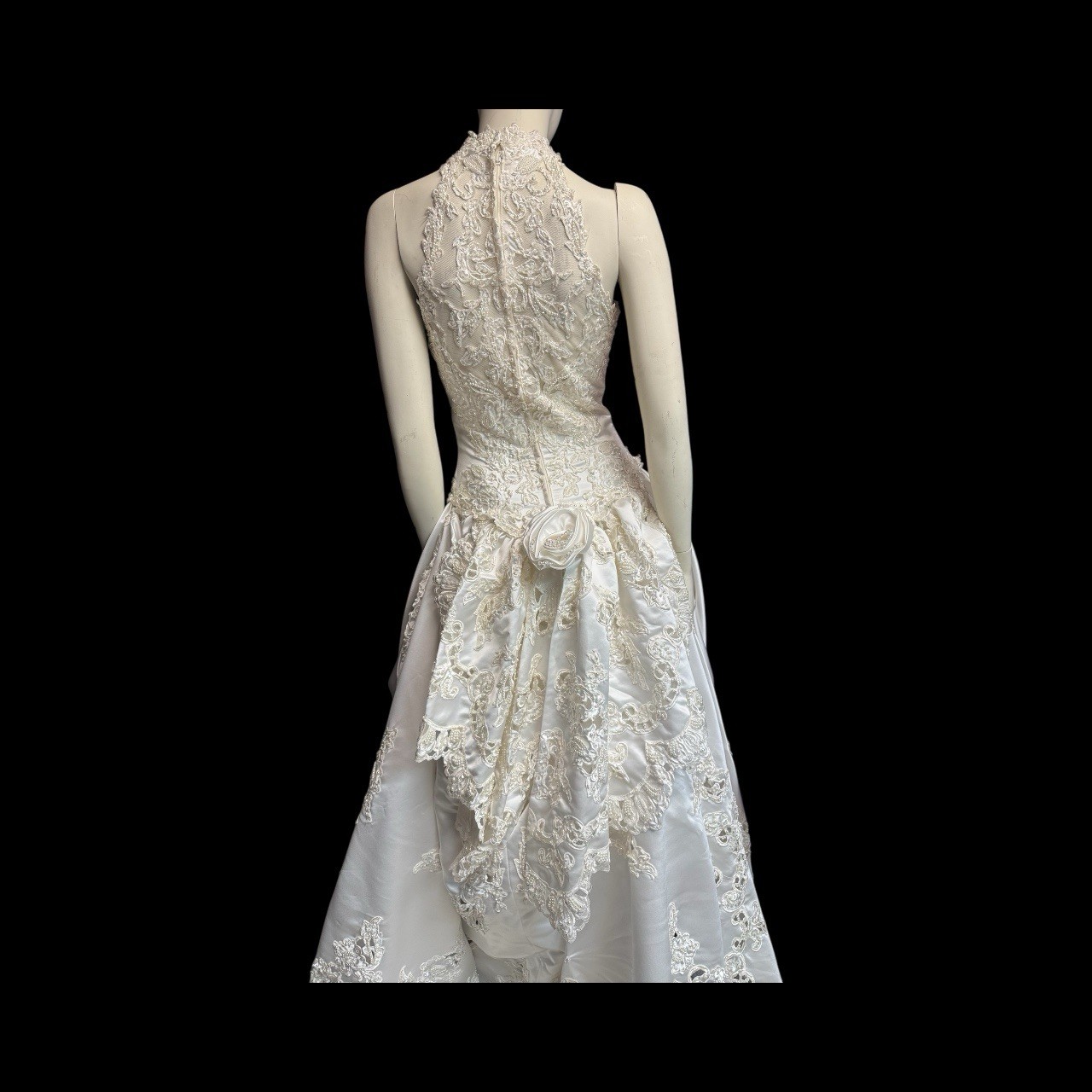 Mori Lee Halter Wedding Dress Size 10 Cream Bustle With Long Train Vintage