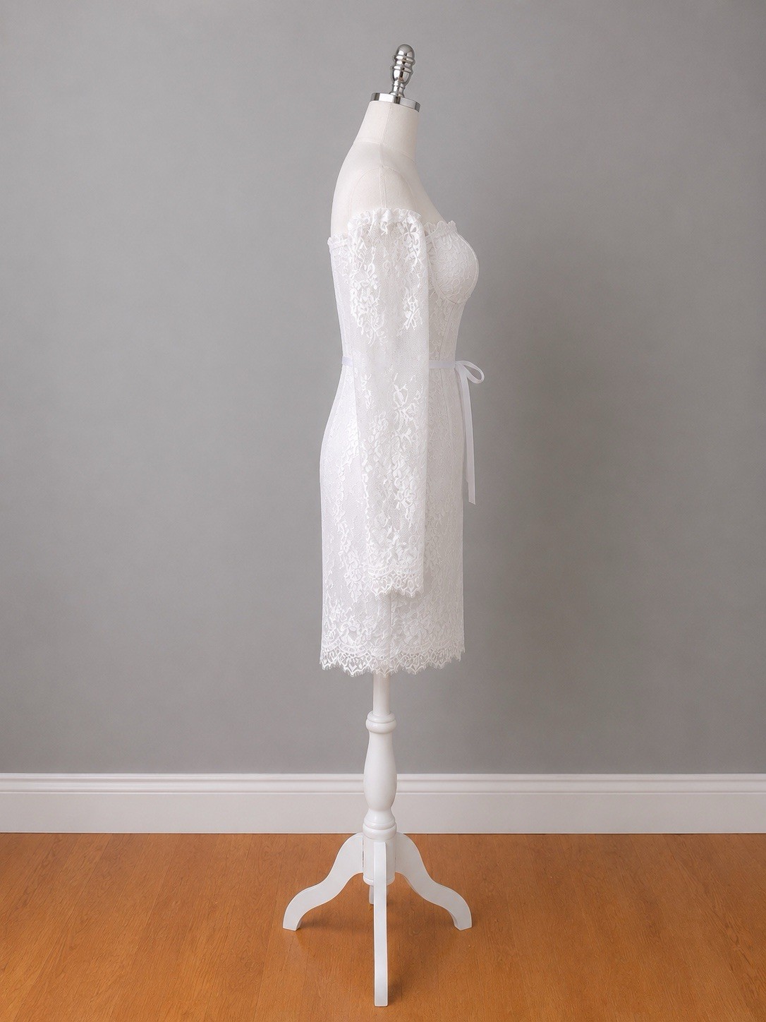 #20-11 White lace satin corset boning off the shoulder mini dress. Size:Small/6