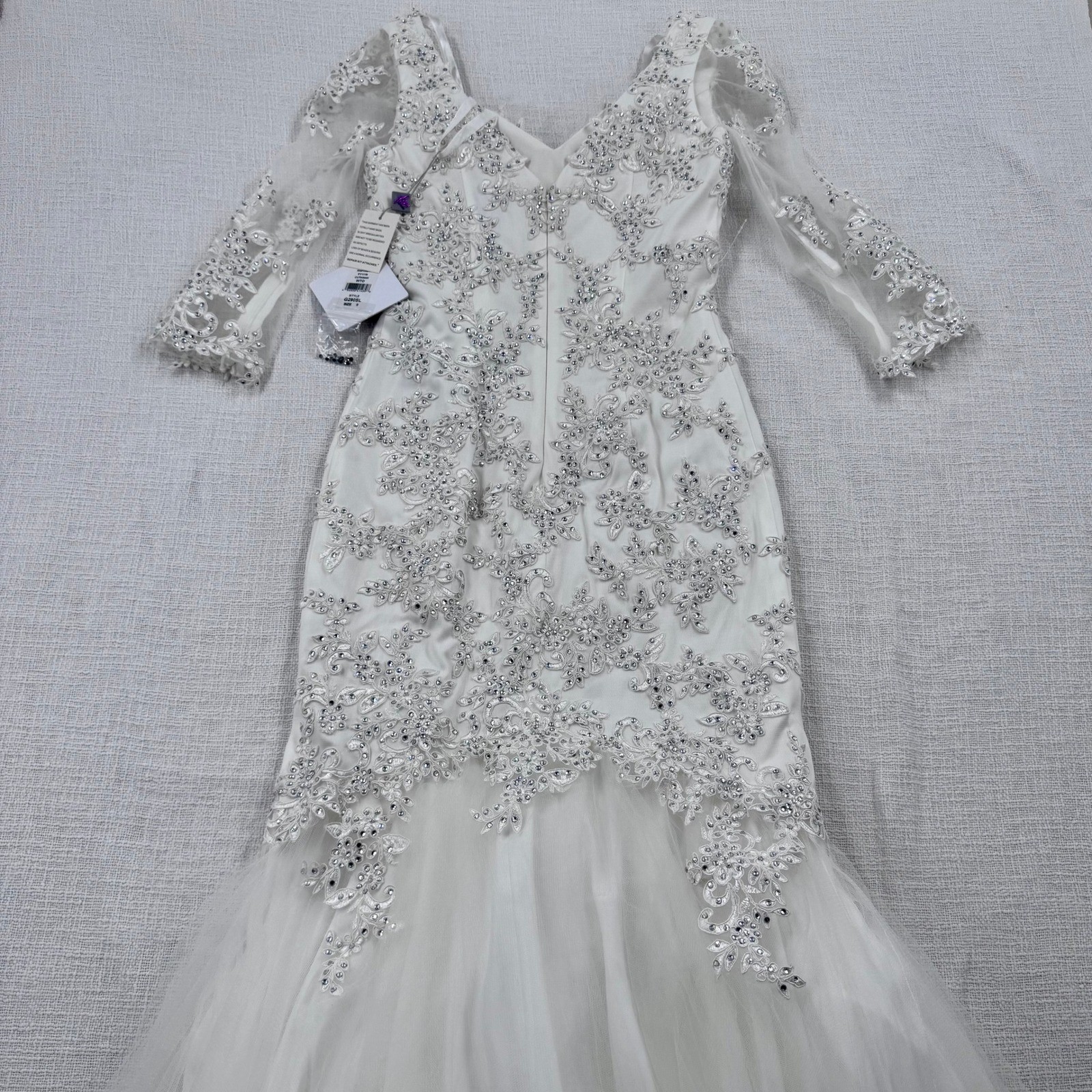 Glow Women Size 0 Rhinestone Embellished Mermaid Wedding Gown Long Sleeve V-Neck