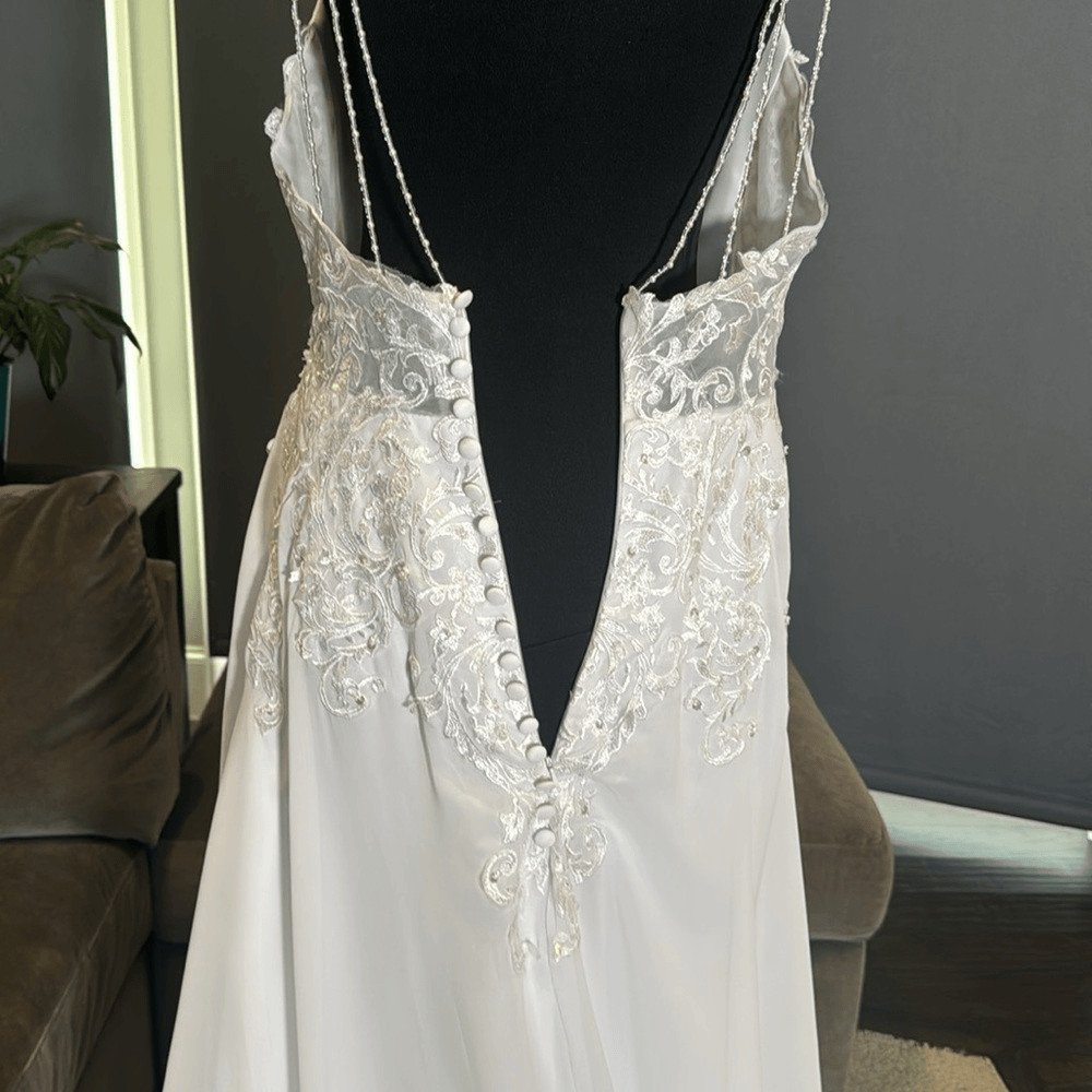 Women’s White Chiffon Wedding Dress Leg Split Zip Up Back Beaded Straps Size 12