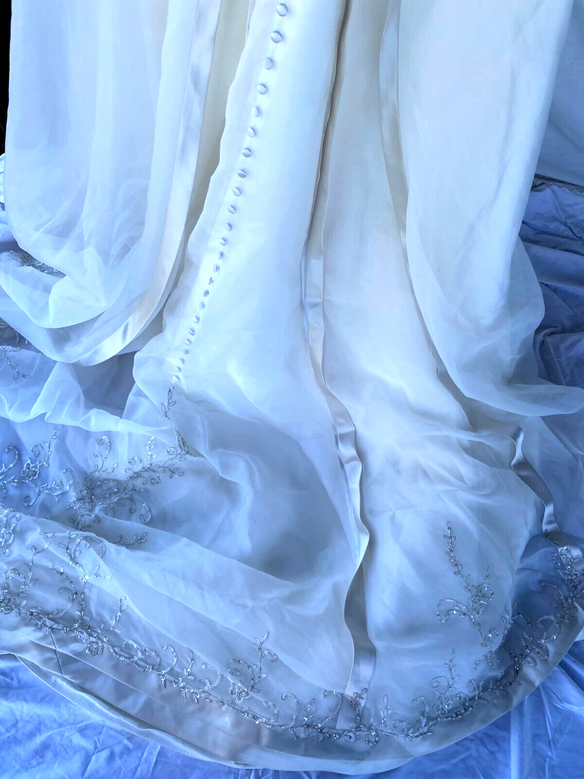 MORI LEE..STRAPLESS..WEDDING DRESS..IVORY..BEADED..NEW TAGS..SIZE MED