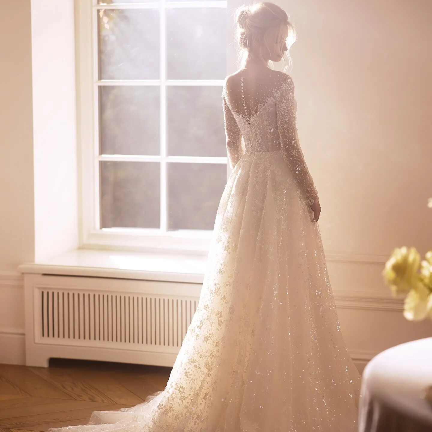 Glitter Sequin Lace Wedding Dresses Illusion Beading Long Sleeves Bridal Gowns