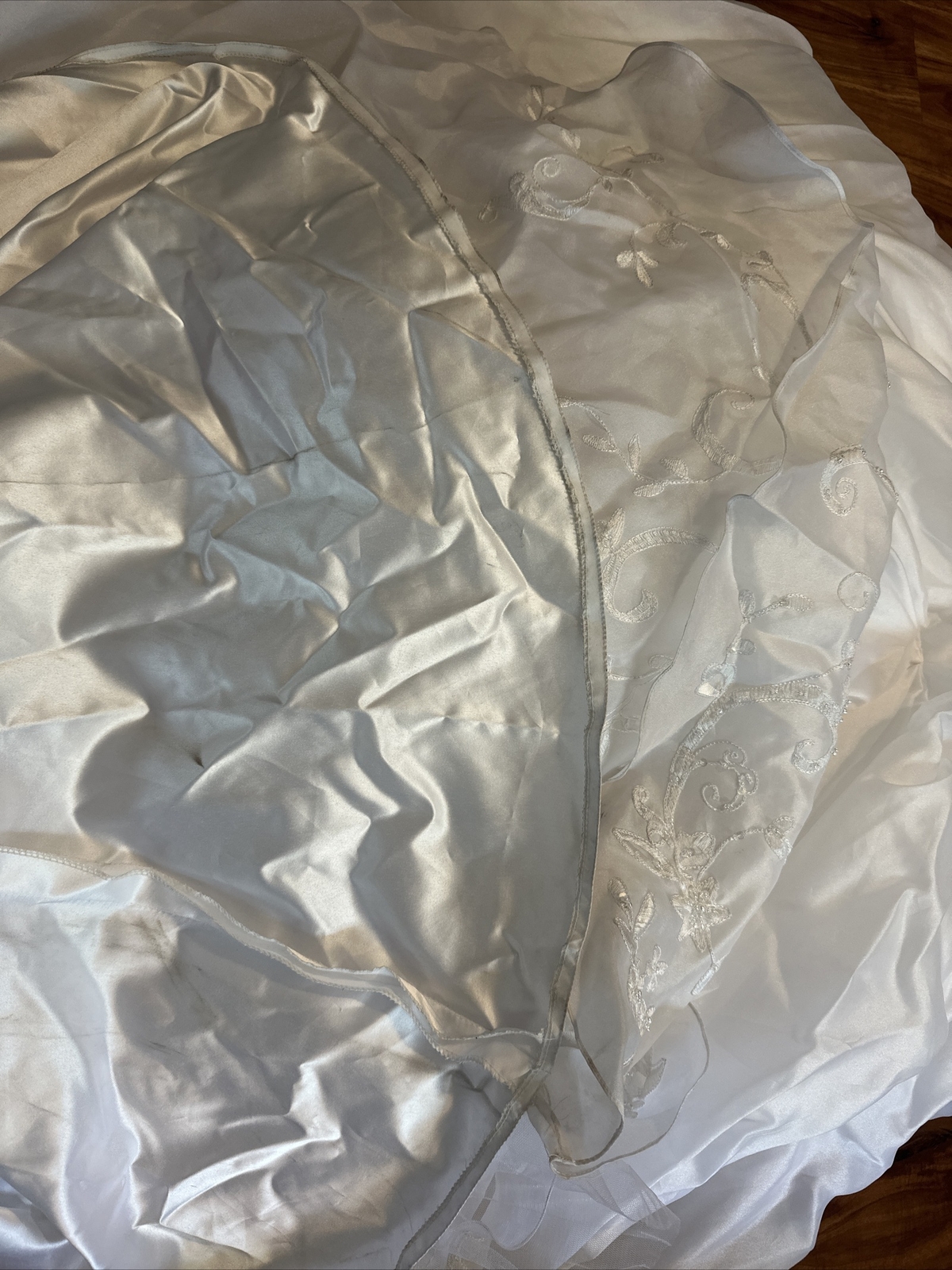 La Sposa Wedding Dress, gently used, size US 04 with a long beautiful train.