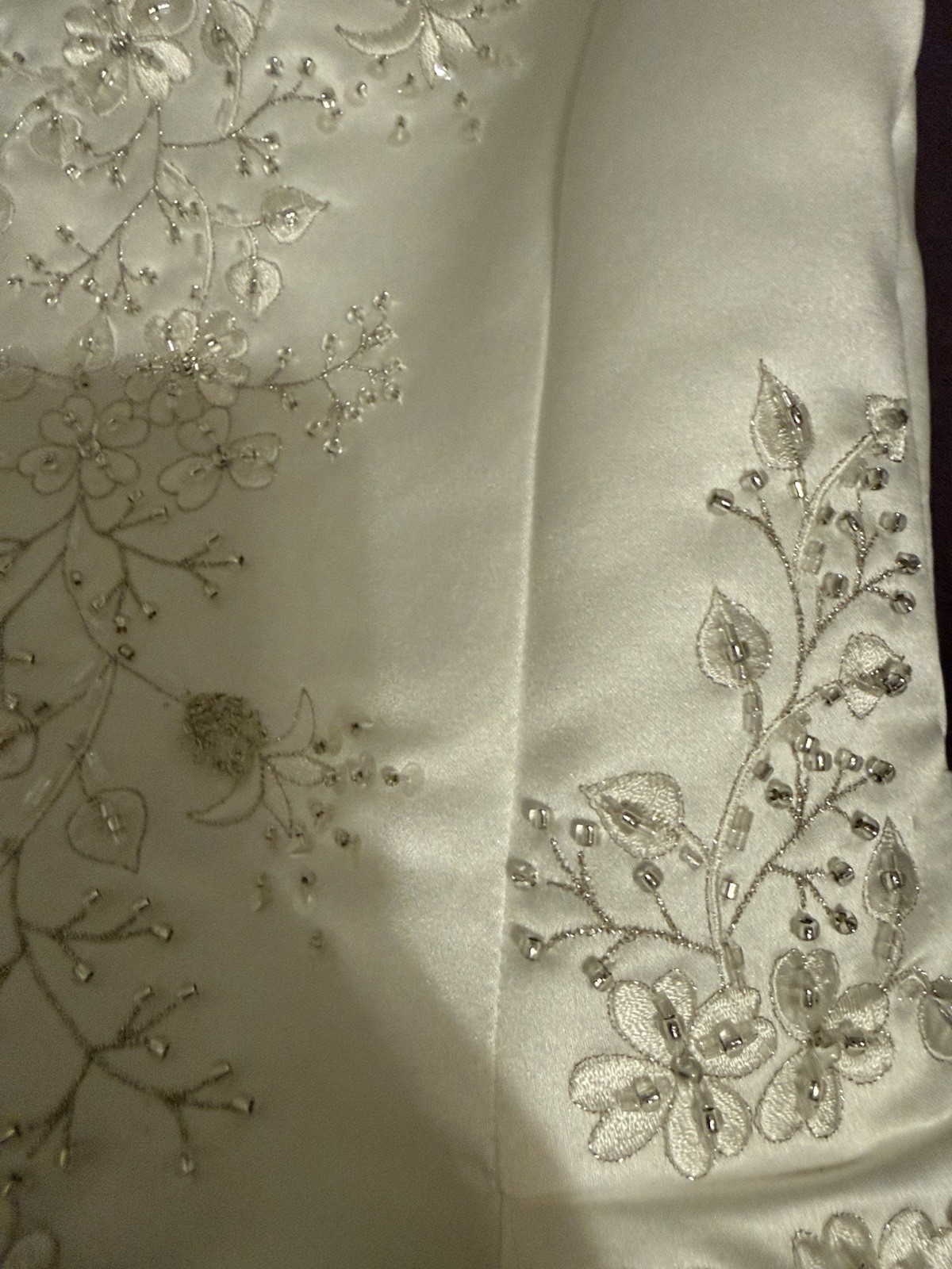 white Satin Sleeveless V-Neck A-Line Full-Length Floral girl Beaded Buttons