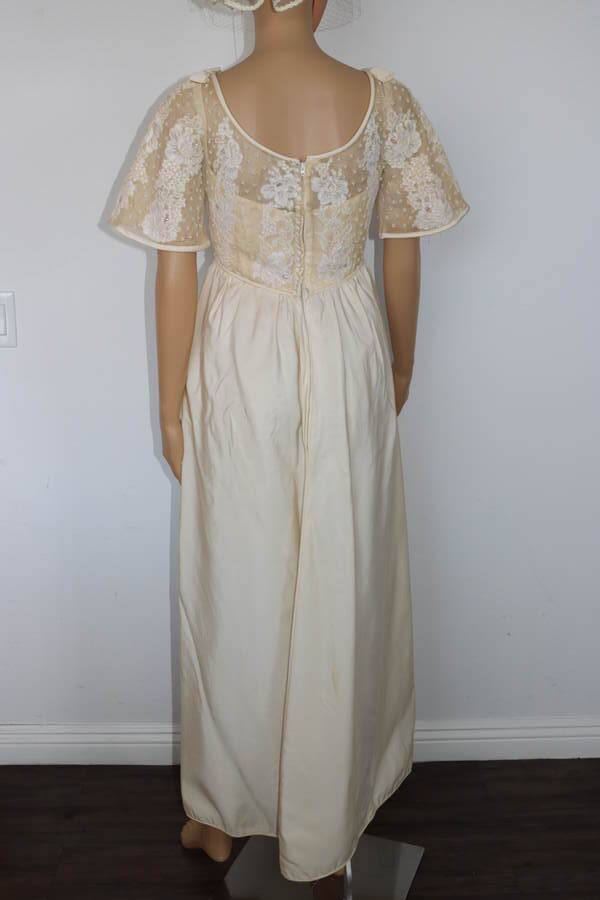 Vintage Priscilla of Boston Wedding Gown Dress Ivory