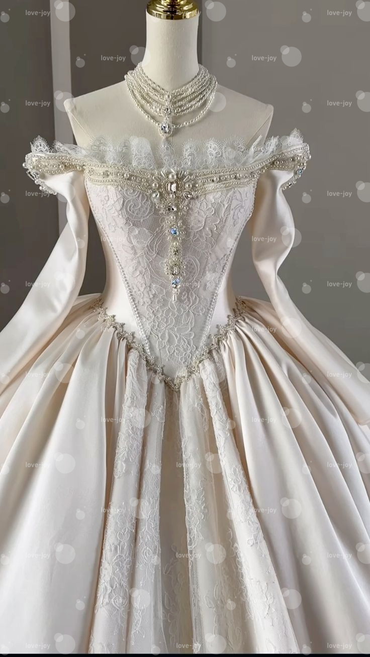 Stain Wedding Dress Off The Shoulder Long Sleeve Full-Length Vintage Bridal Gown