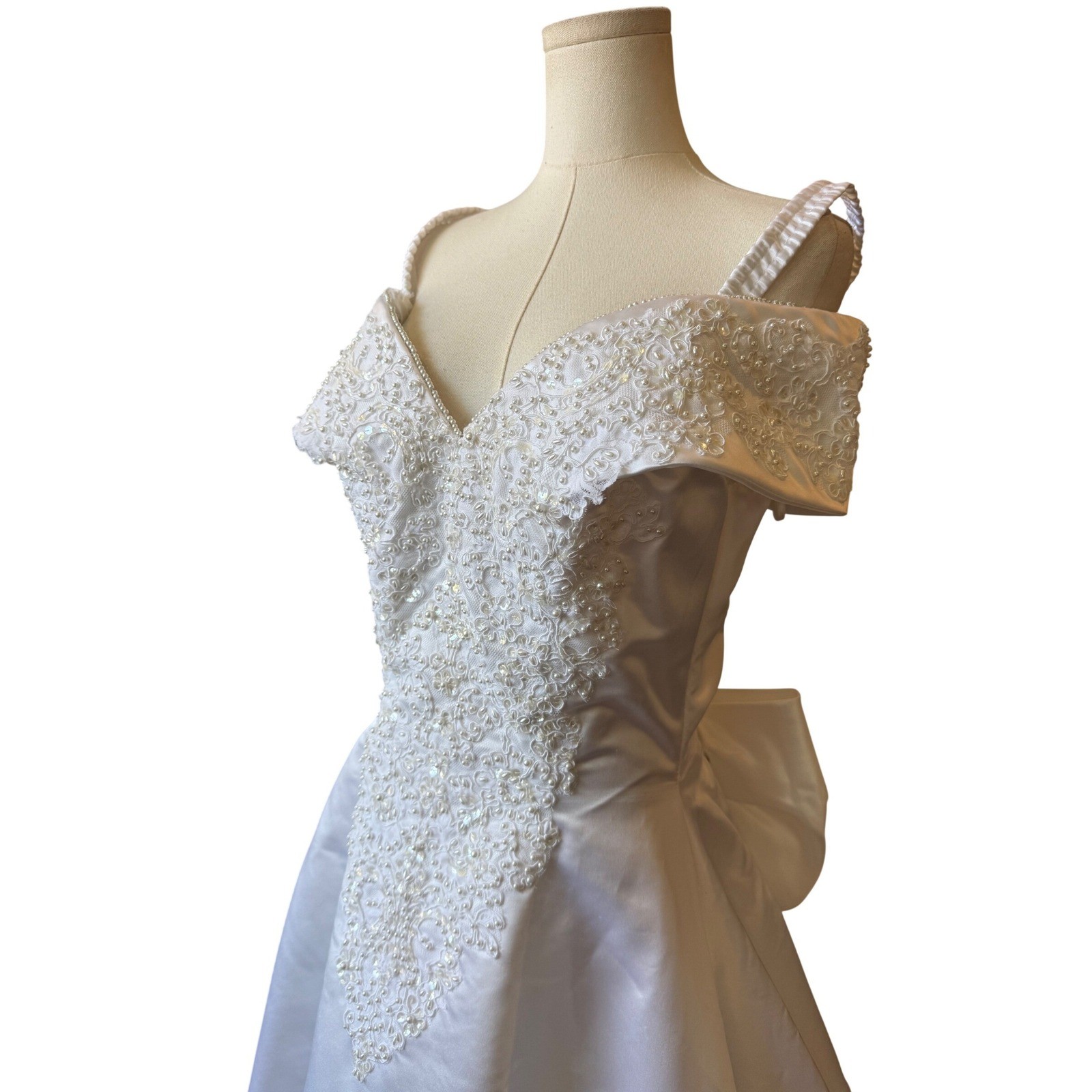 Vintage Mori Lee White Beaded Bow Wedding Dress Size 12 Off The Shoulder V Neck
