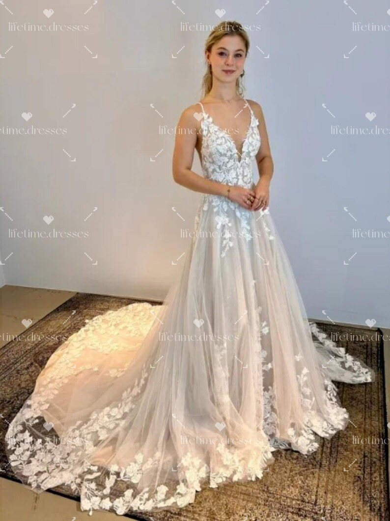 V Neck Wedding Dresses Sleeveless Beach Boho Elegant 2026 Tulle Bridal Gowns
