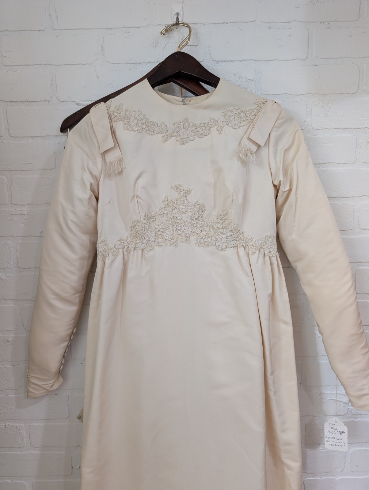 Vintage 1960’s Beige Empire Waist Wedding Dress – Petite