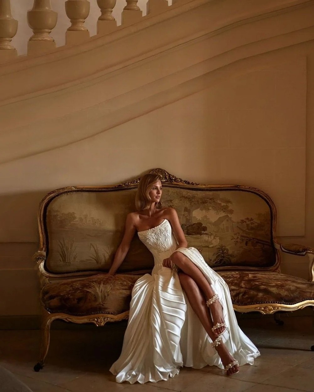A-Line Wedding Dresses Scoop Neck Pleats Brides Dresses Bridals Gowns Customized