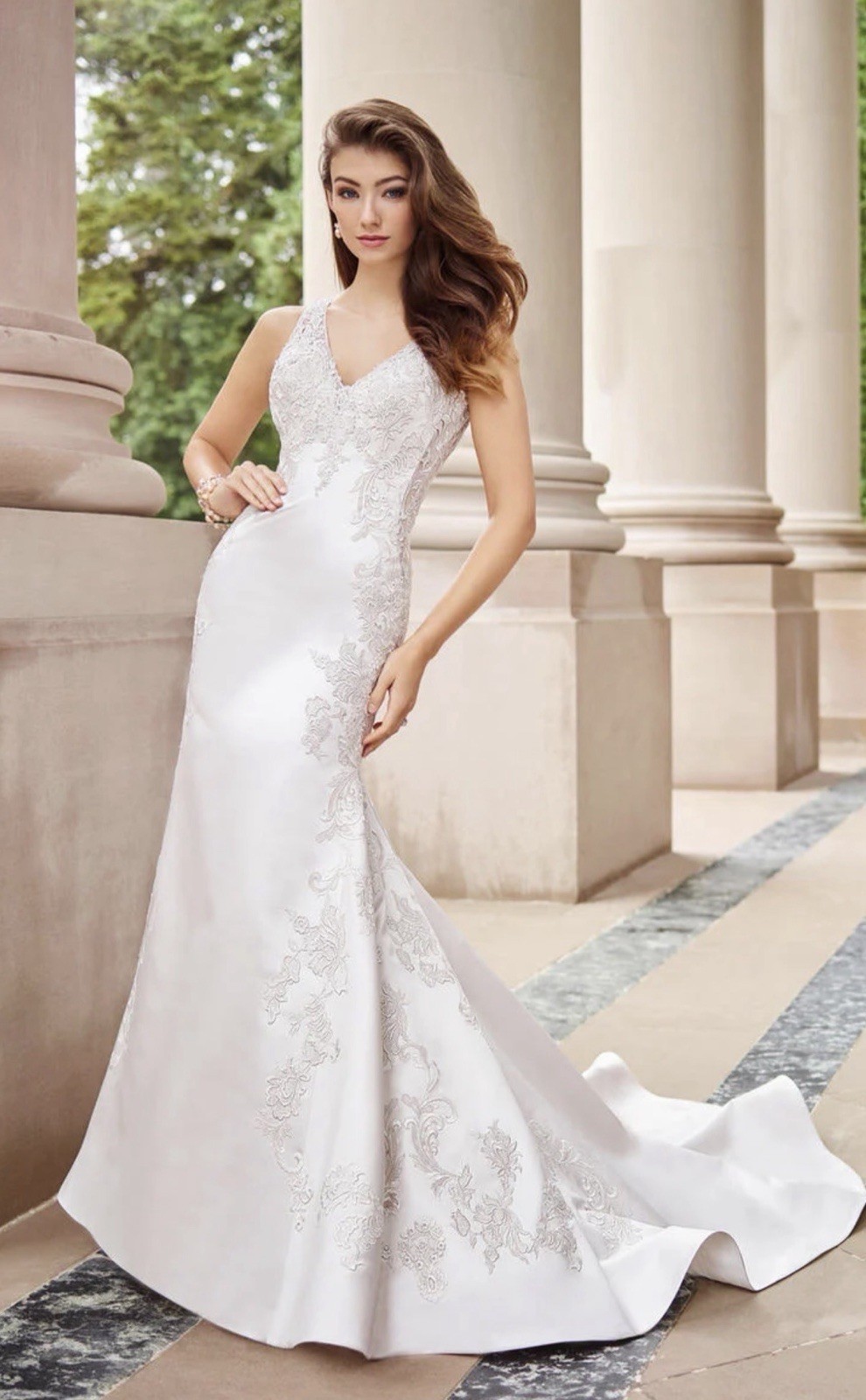 Ivory Satin Mermaid Wedding Dress Lace Beading V Neck Sleeveless Train Buttons