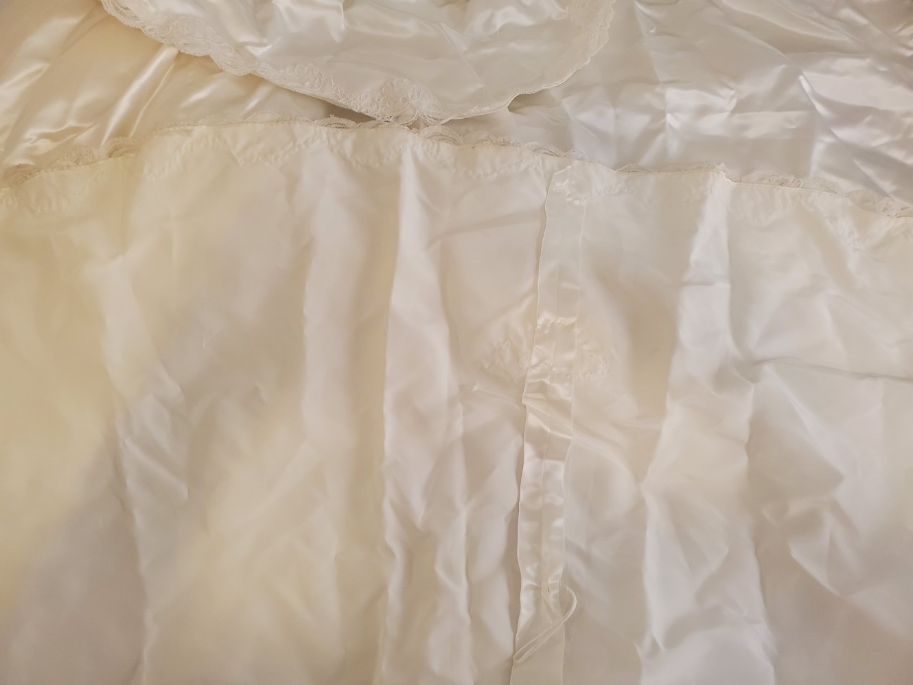 Vintage 80s Wedding Dress Sz Medium (12P?) Acetate Satin Long Sleeve High Neck