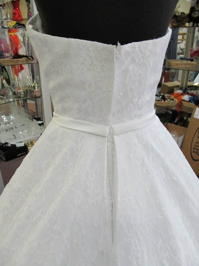 White Lace Ballgown Bridal Wedding Gown Dress Train 6 Forever Yours 45226
