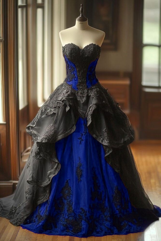 Gothic Wedding Dresses Strapless Black Lace Appliques Full Length Bridal Gowns