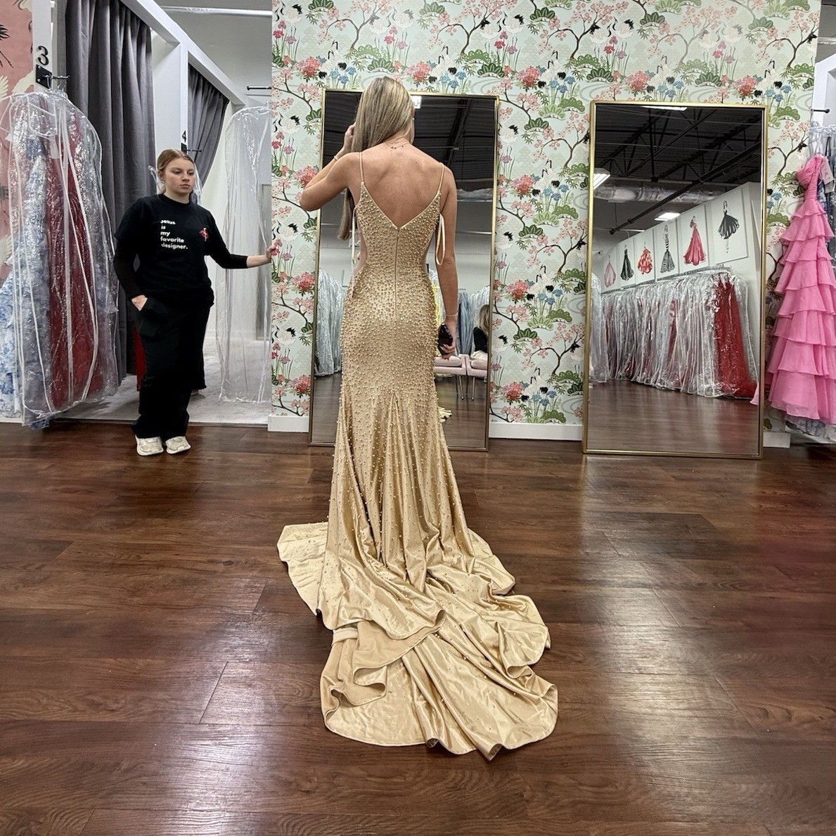 Ashley Lauren Size 00 Gold/Champagne Beaded Gown