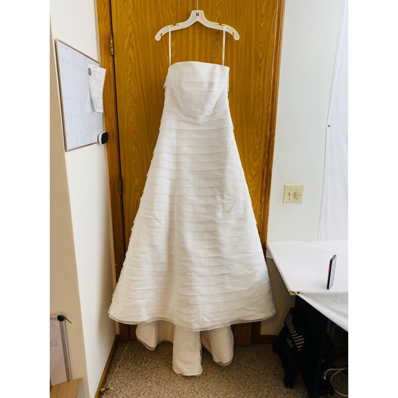 Davids Bridal Organza Wedding Dress Womens Size 8 White Strapless Floor-Length