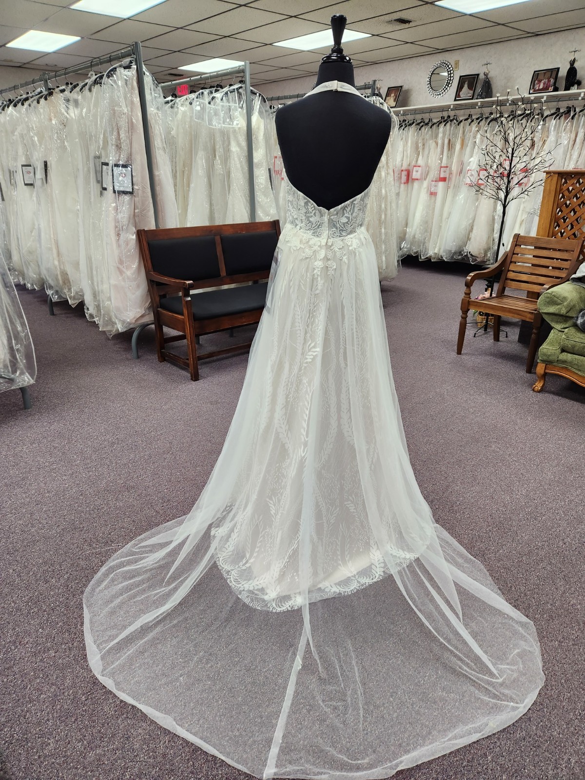 Private Label Shivani Size 8 Ivory/Stone Halter Neck Bridal Gown/Wedding Dress