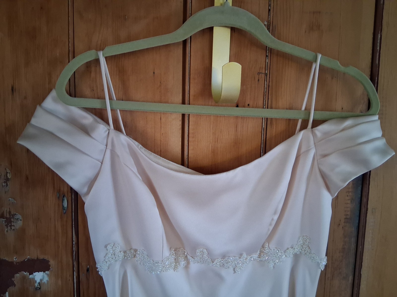 6 Michaelangelo Vintage Ivory Off-Shoulder Minimalist Dress Empire Wedding Gown