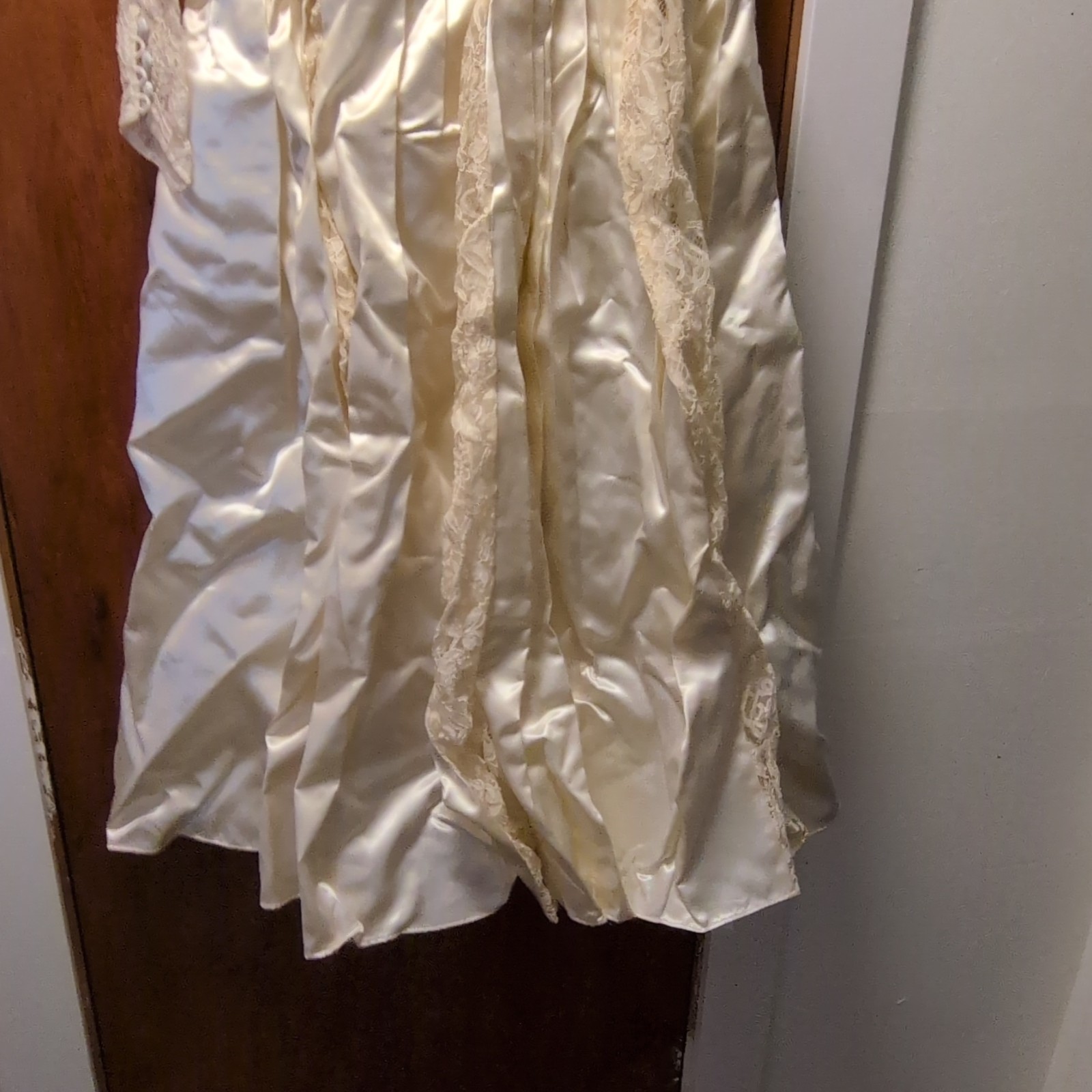 Vintage Ivory Lace Satin A-Line Wedding Dress Long Sleeve High Neck Button Back