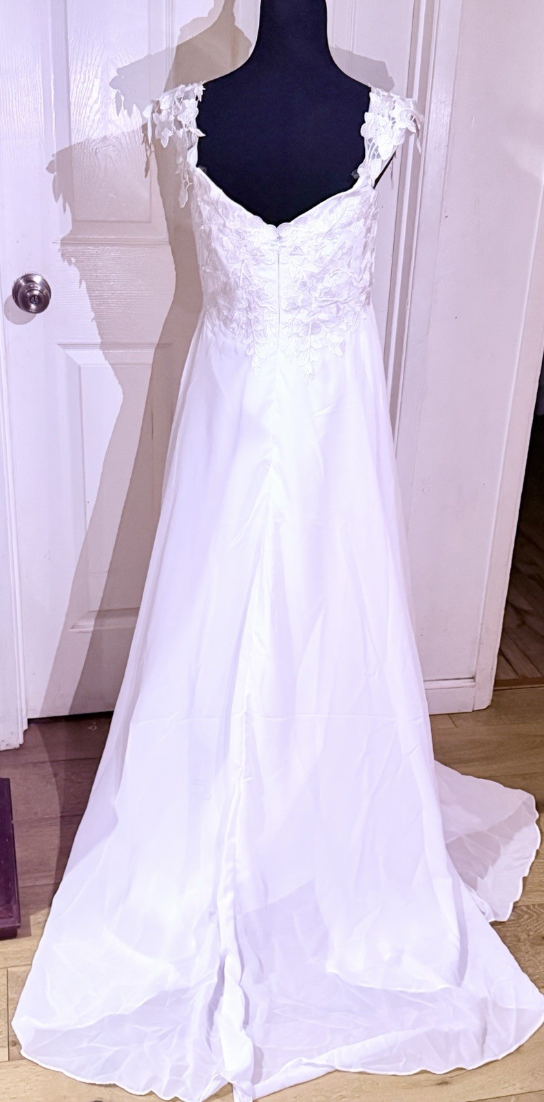 Women’s White Beach Formal Wedding Dress 6 New
