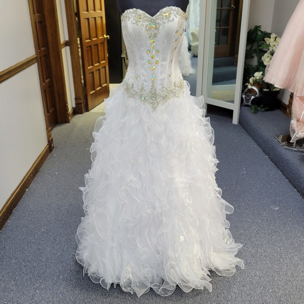 NEW KARISHMA WHITE FULL BALLGOWN DRESS 6 BRIDAL SHOP SALE ORIG $699 2129
