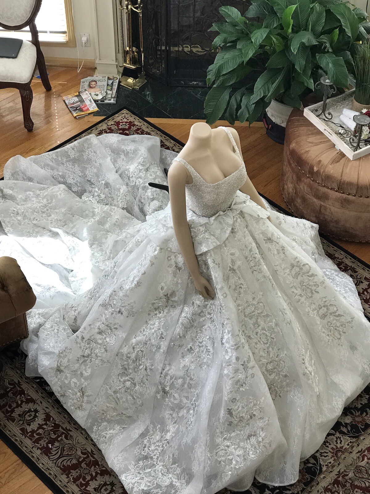 European Princess Wedding Gown. Size 8-12. Corset Tie. Beautiful Long Train