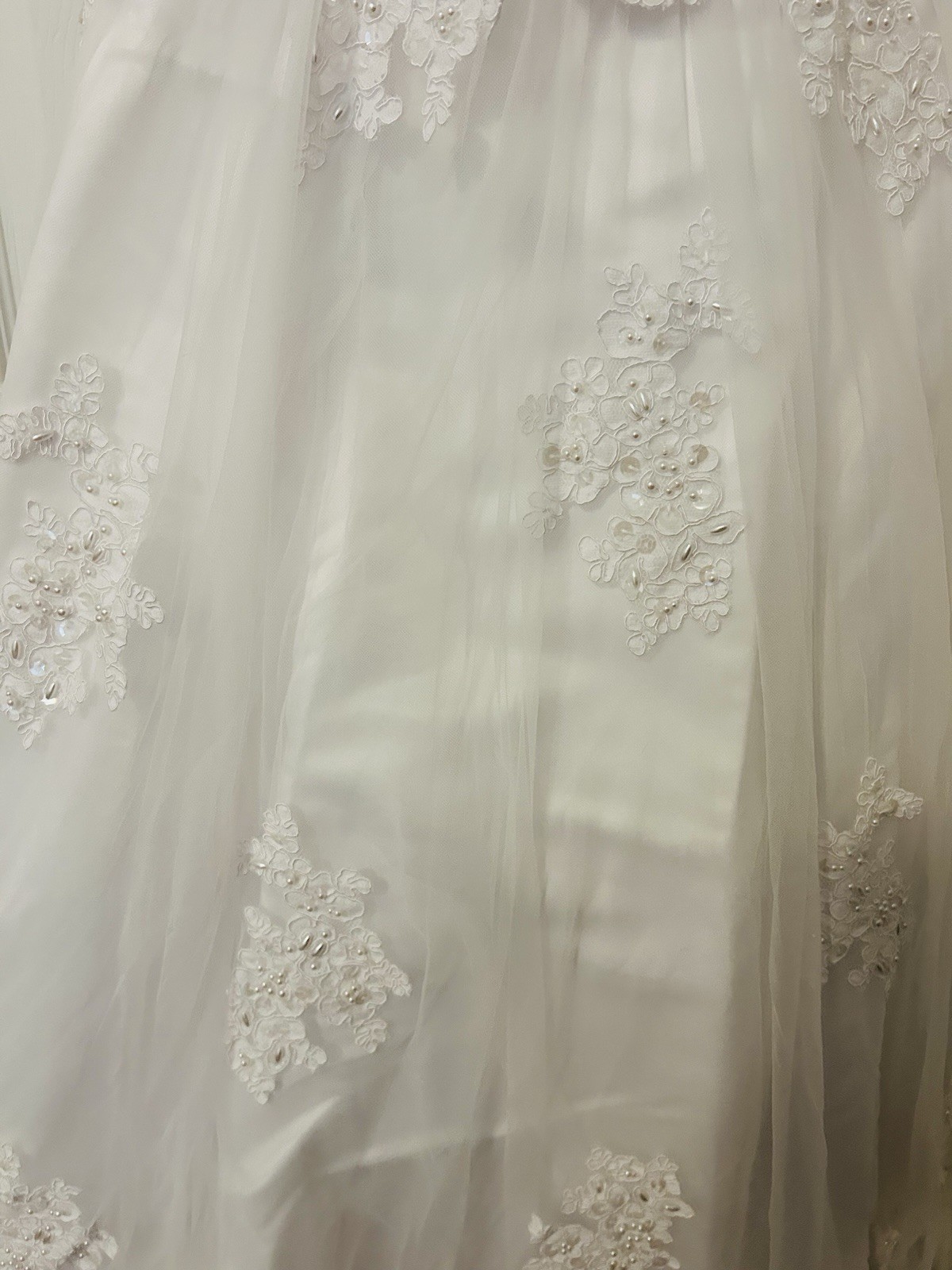 Oleg Cassini Wedding Dress Ball Gown Strapless Satin Tulle Beaded Size 2 White