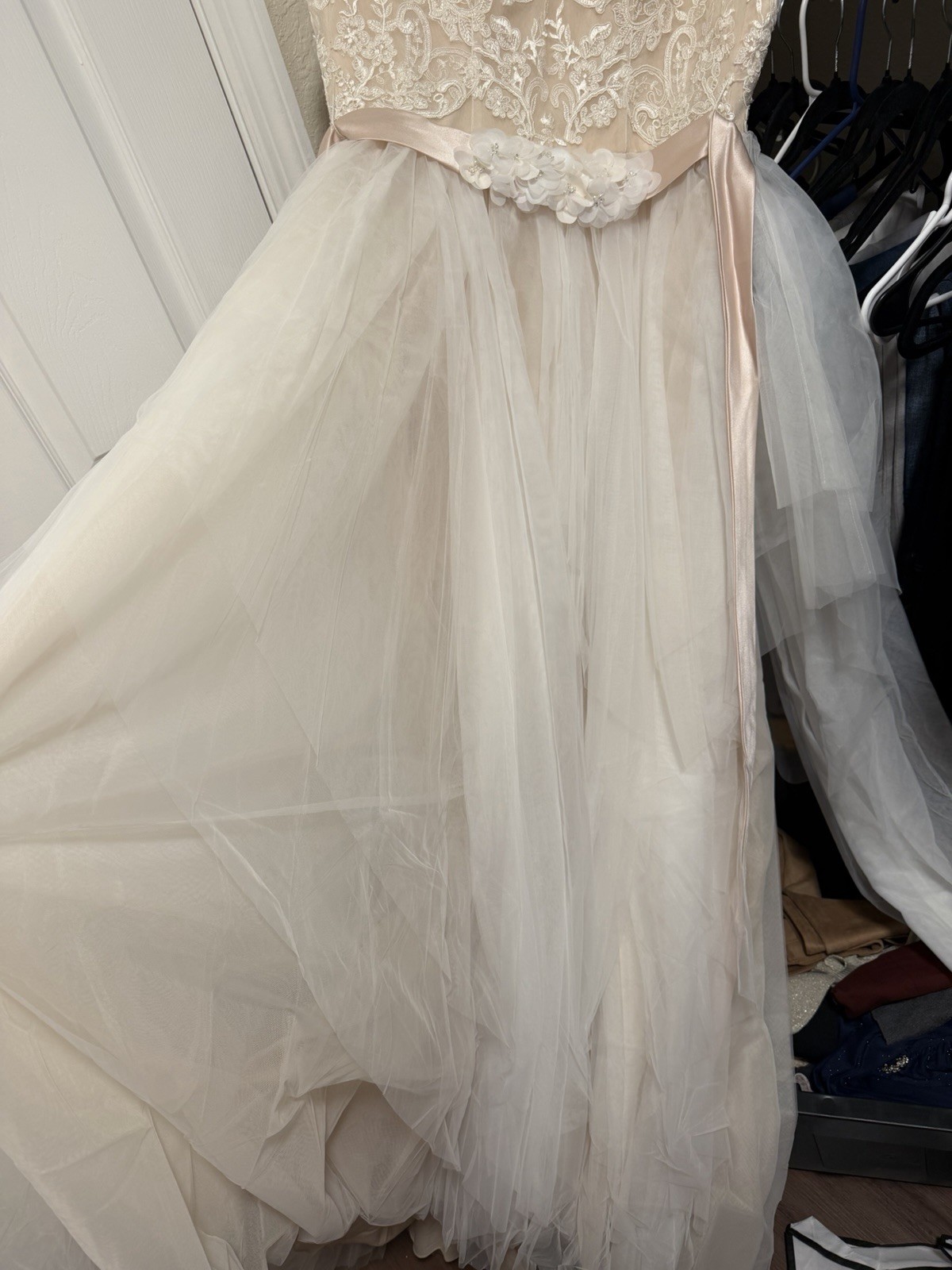 Azazie Wedding Dress Gown Tulle Size 6 Nude/blush Pink