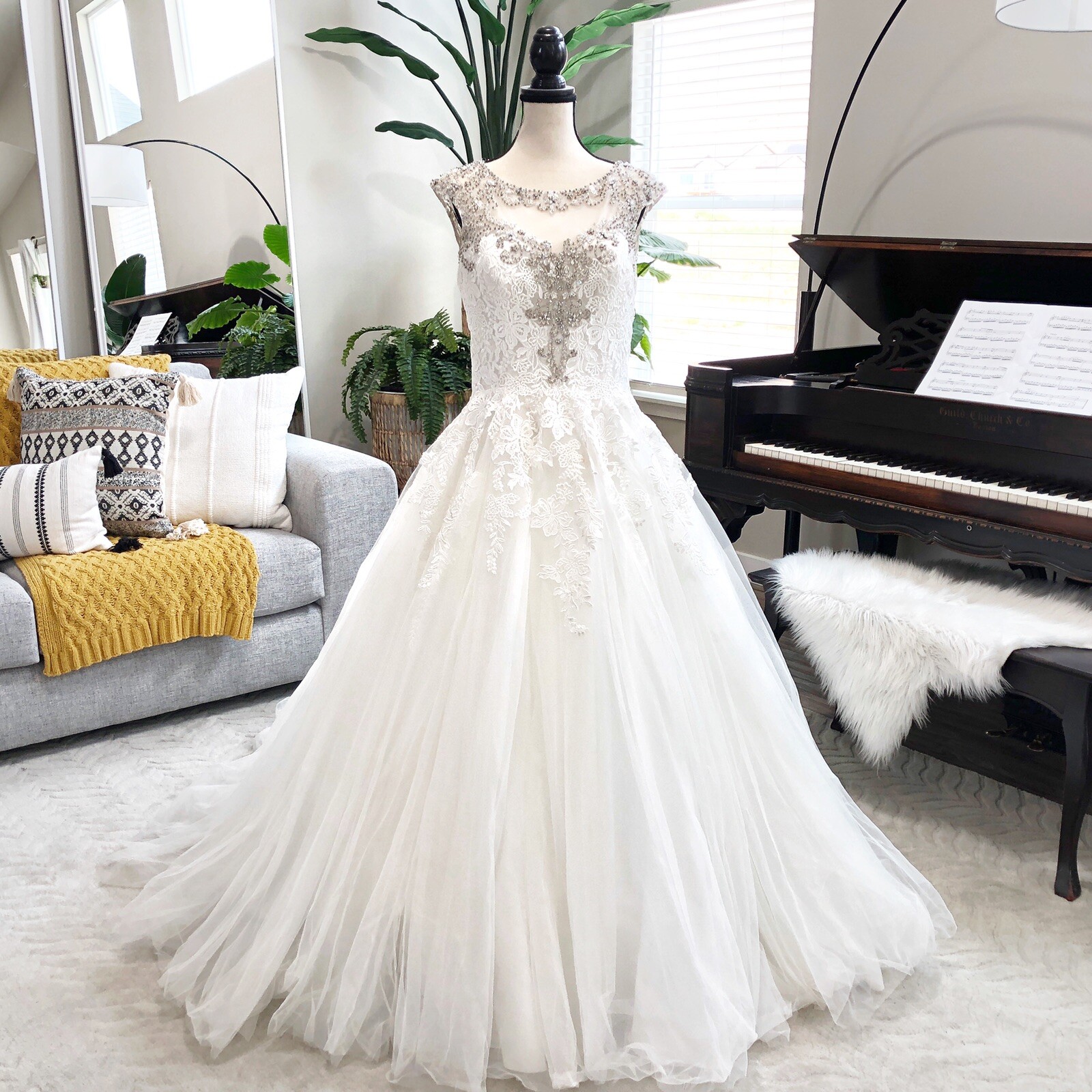 Allure Bridals 9323 A-Line Wedding Dress Ivory Sz 14 Tulle Diamantes Sleeveless