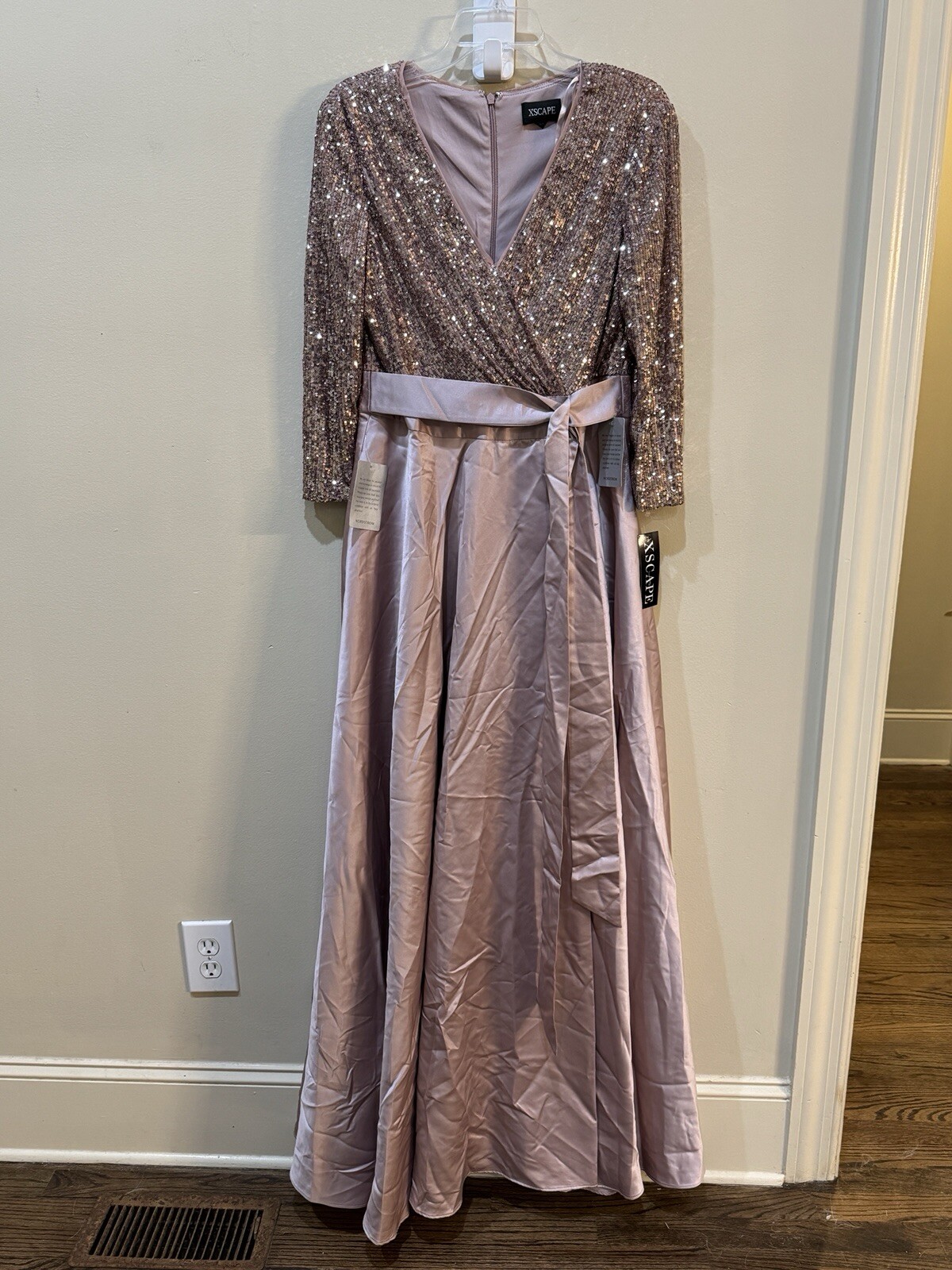 Xscape 3/4 Sleeve Sequin Top Stain Ballgown Mauve Size 12 Bow Formal Wedding