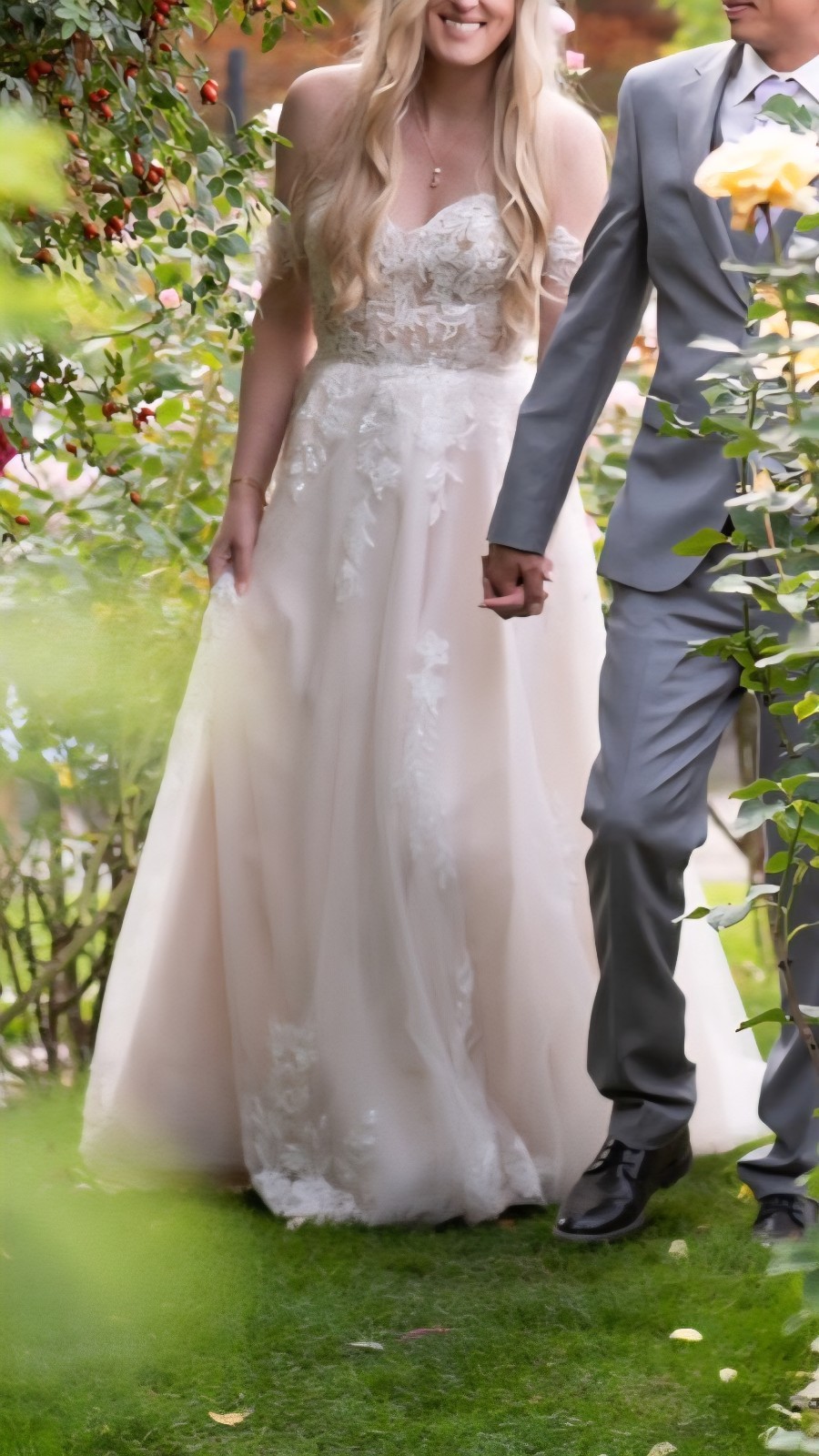 Wedding Dress Size 8 Champagne/Blush/Ivory/Nude Pre-owned Professionally Cleaned