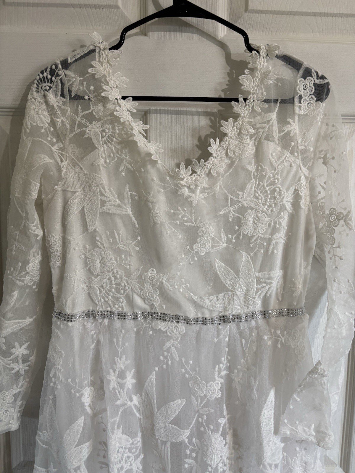 White Lace A-Line Wedding Dress V-Neck Long Sleeve Beaded Full Length 16