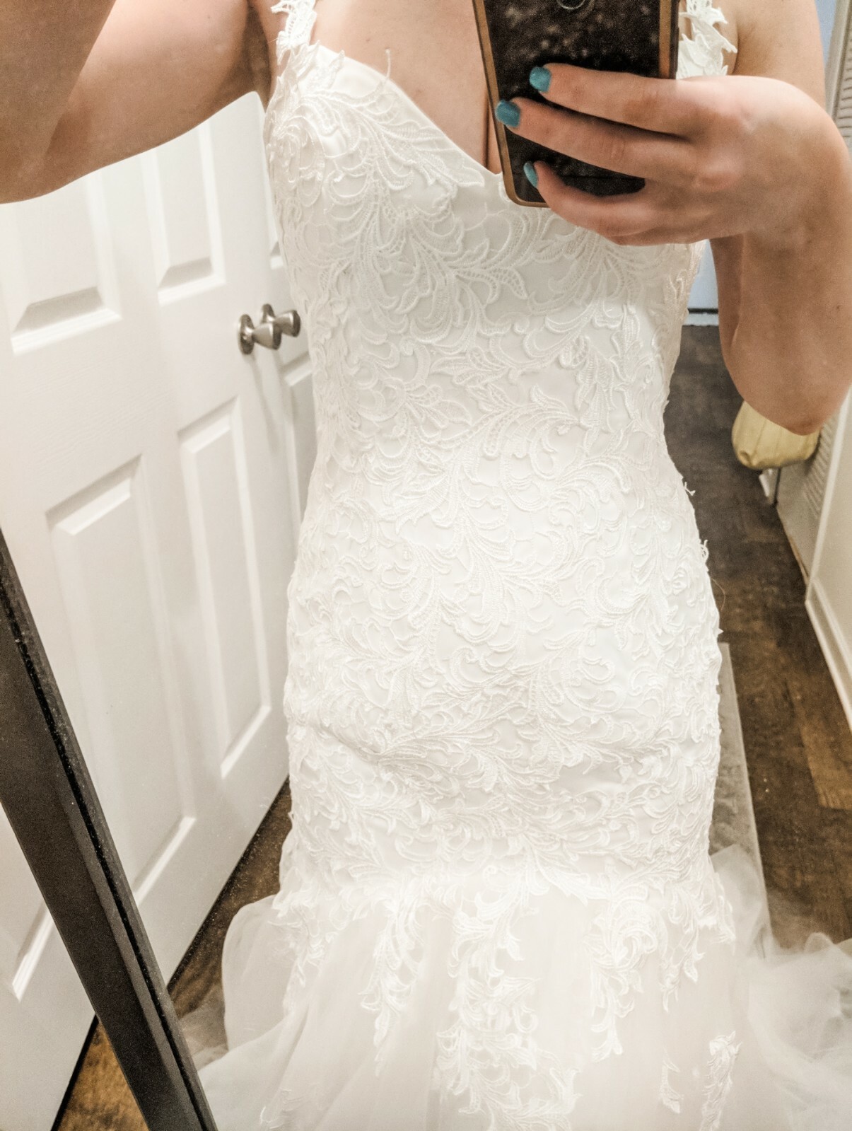 Mermaid/trumpet wedding dress. Only selling bc I fell in love w/ a different one
