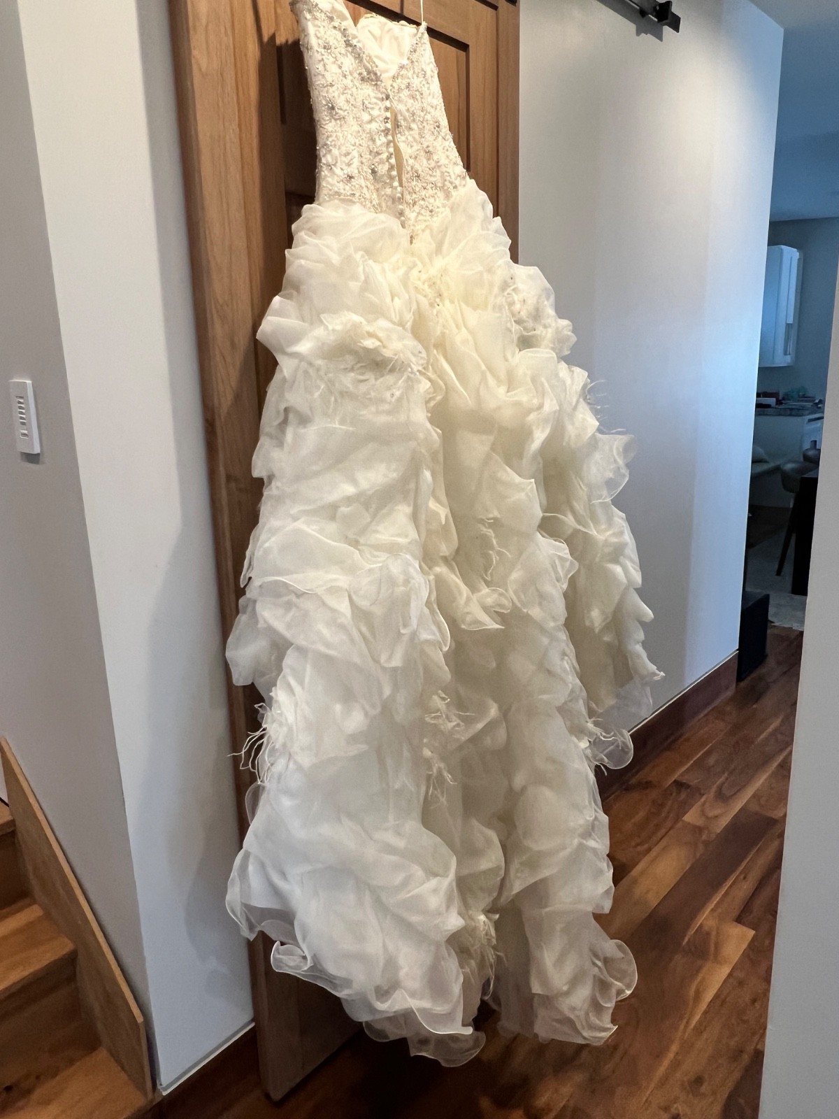 Allure Bridal Couture Wedding Dress 2-8 Swarovski Crystals Ivory Was $2500 new