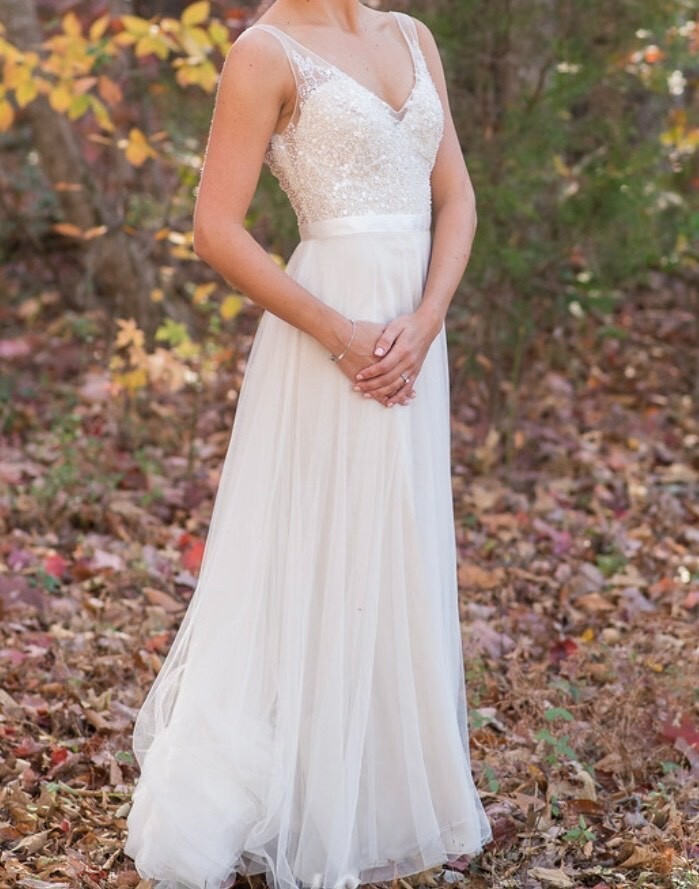 Wedding dress in excellent condition – WToo by Watters – size 4 – ivory