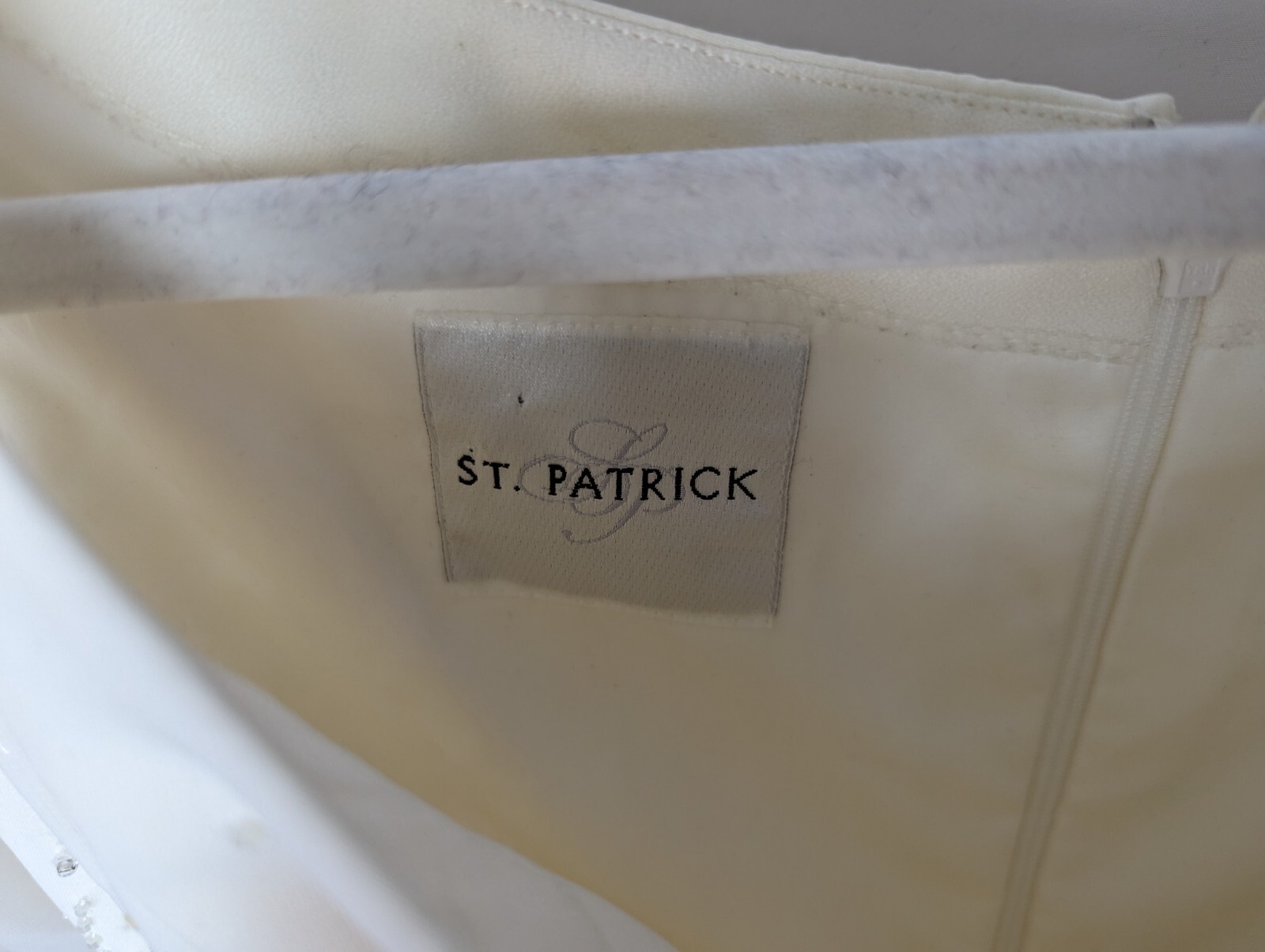 St. Patrick Sz 6 Ivory Wedding Gown Long Draped Sheer Sleeves Train Embellished